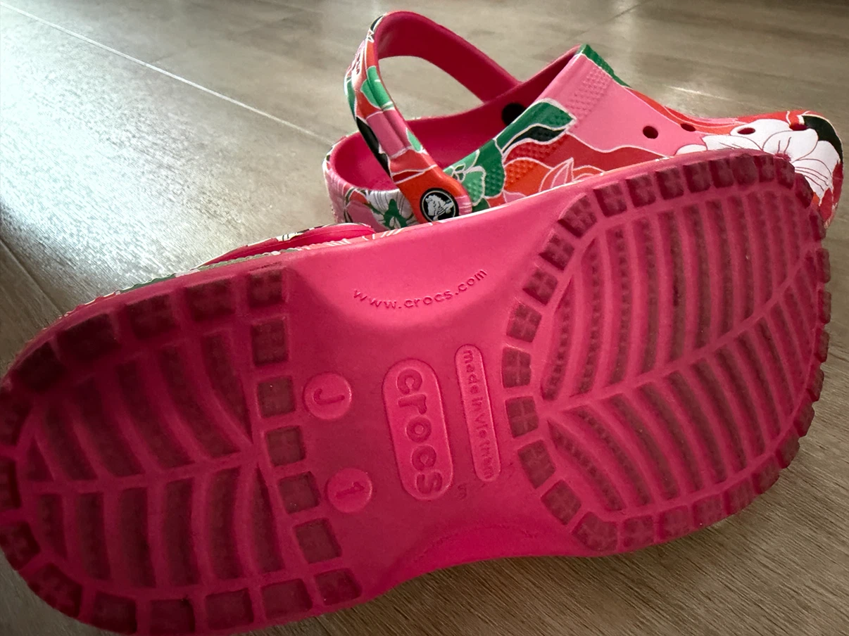 Floral Crocs Junior Size 1 - photo 3