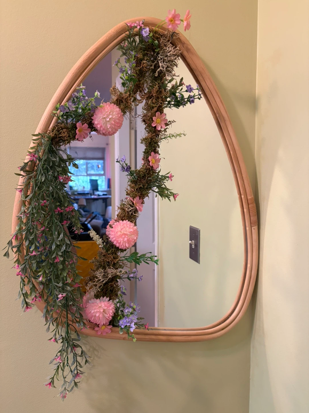 Decorative Floral Rattan Mirror