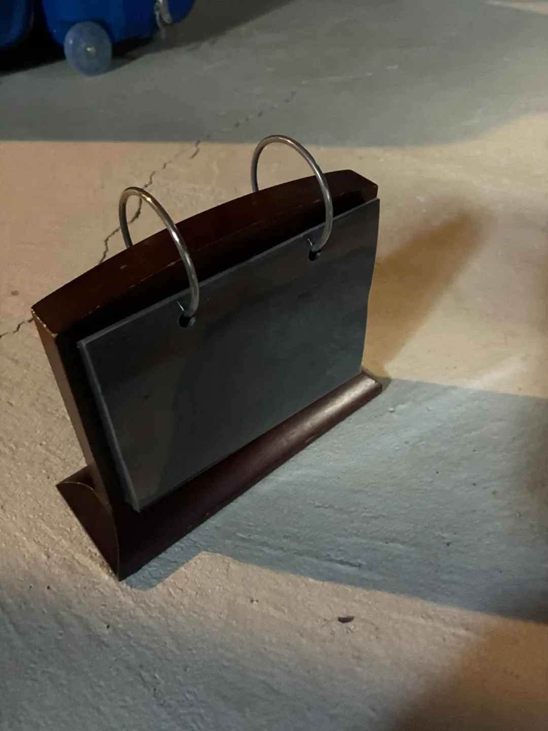 Wooden Perpetual Calendar Desktop Stand - photo 3
