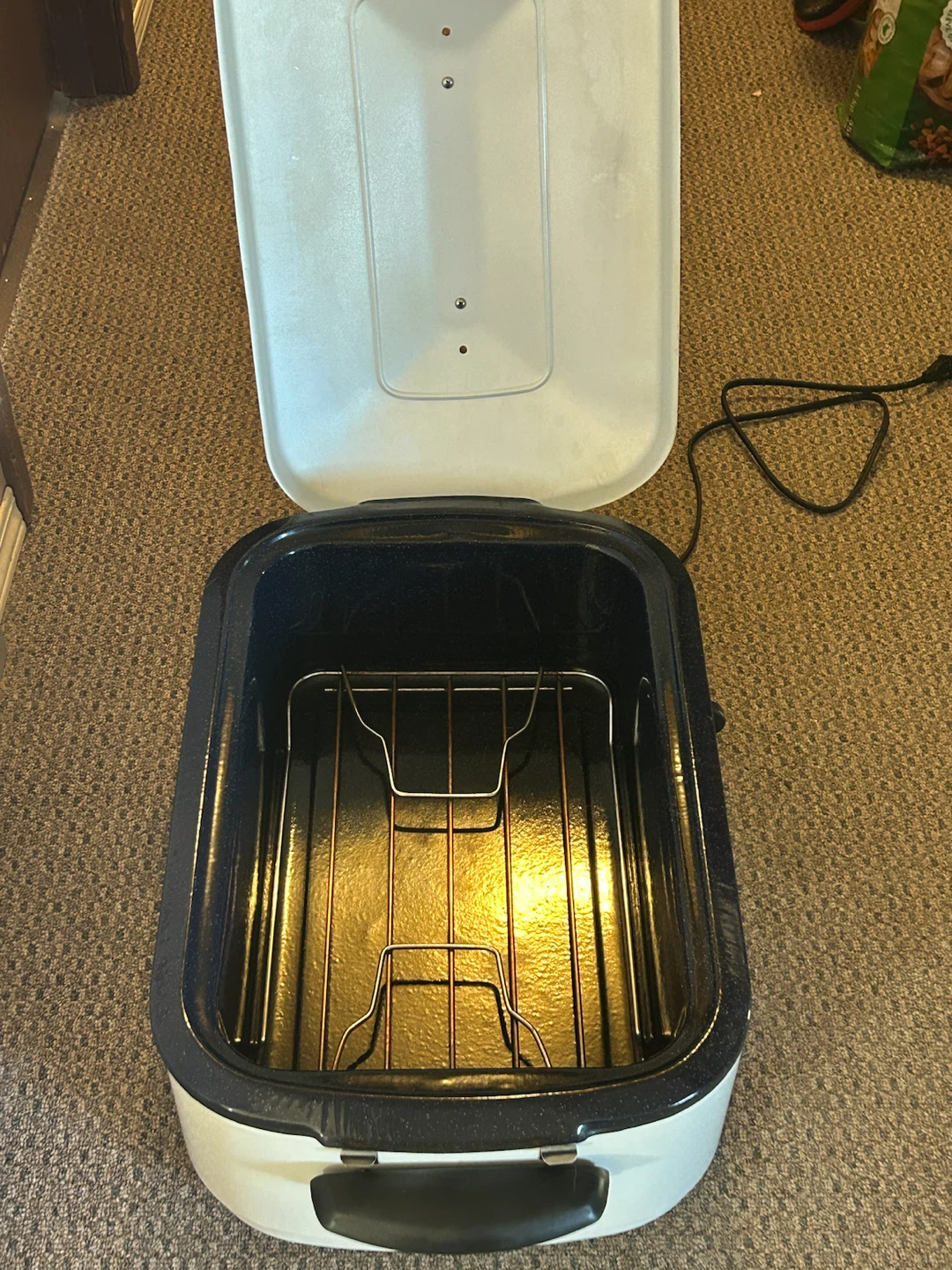 Toastmaster 18qt Roaster Oven - photo 2
