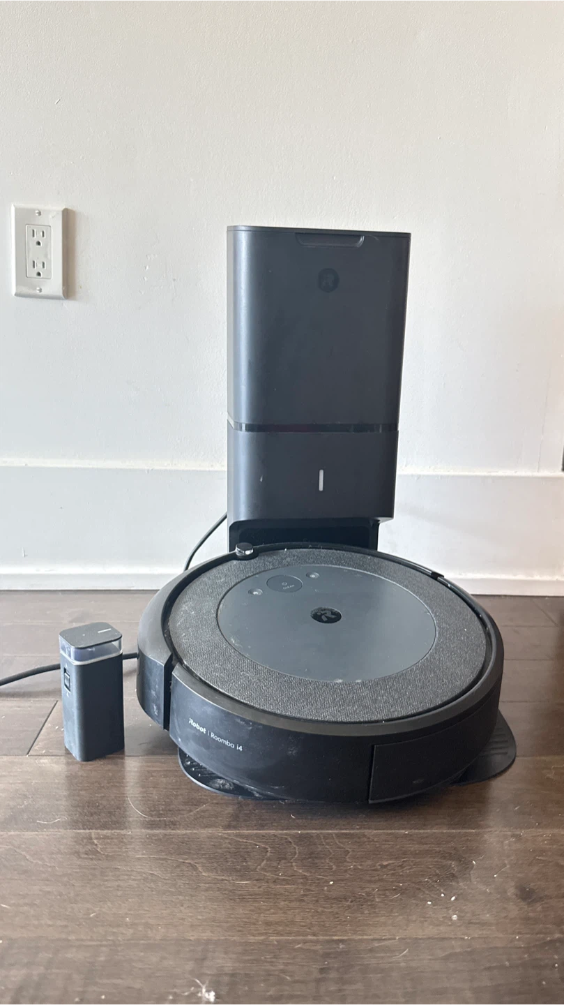 iRobot Roomba i4 Robot Vacuum