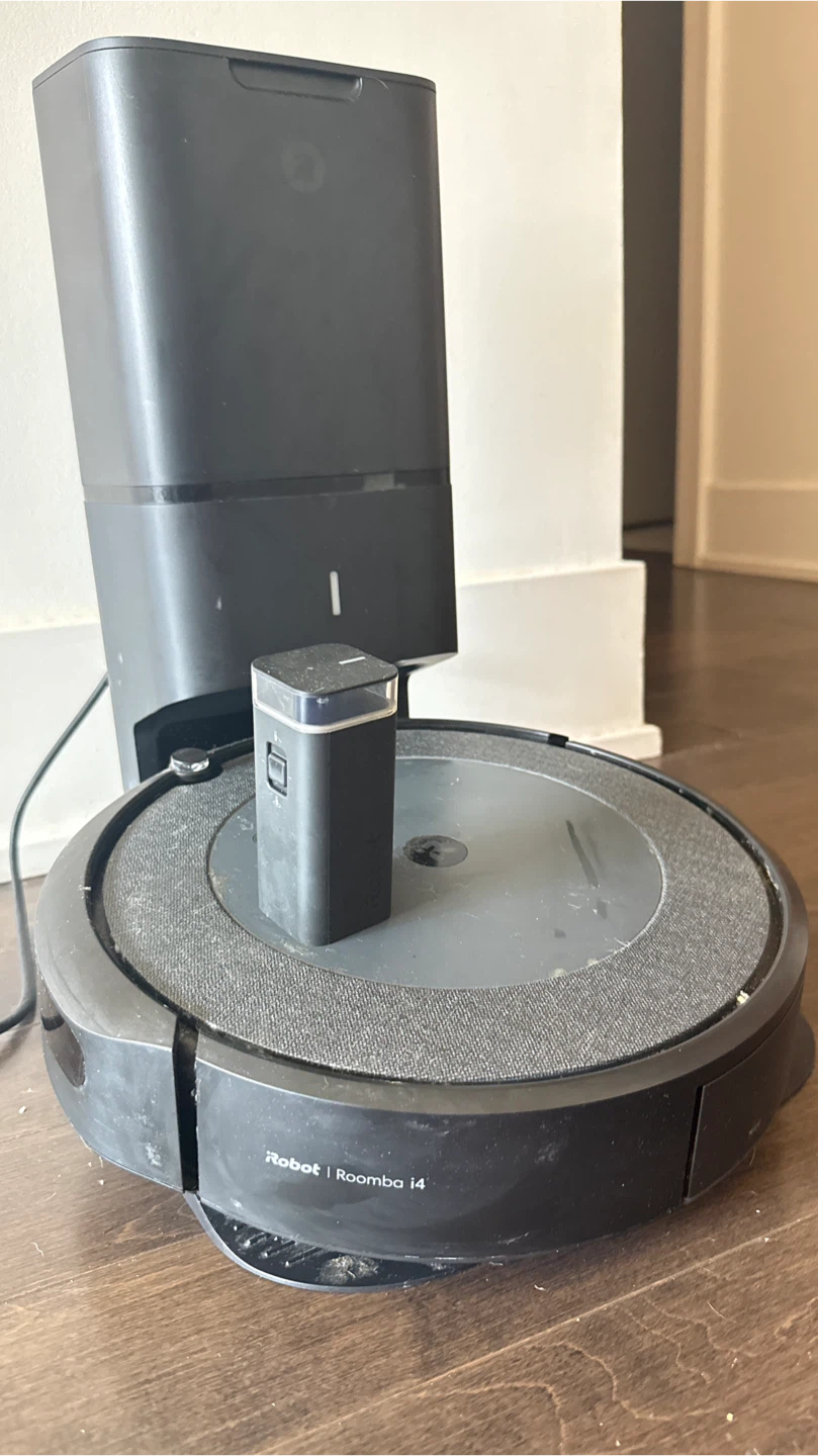 iRobot Roomba i4 Robot Vacuum - photo 2
