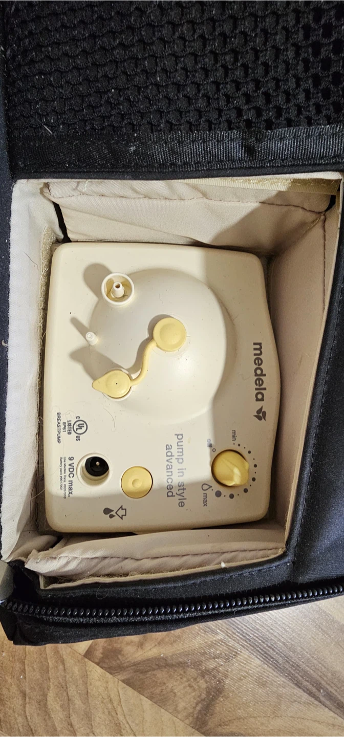 Medela Pump In Style Advanced Breast Pump - photo 2