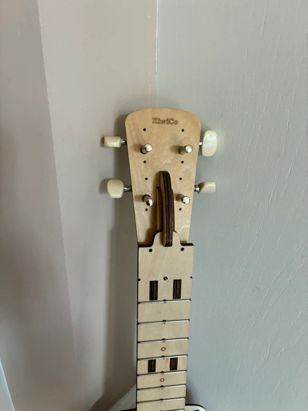 KiwiCo DIY Wooden Display Ukulele - photo 2