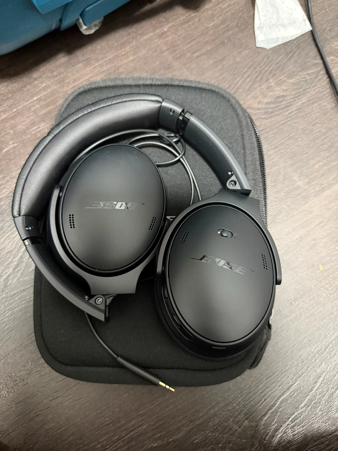 Bose Quite Comfort Bluetooth Headphones (Soft Case)