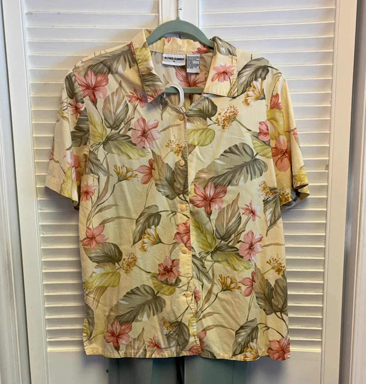 ✨✨Alfred Dunner Floral Shirt and Pant Set - photo 3
