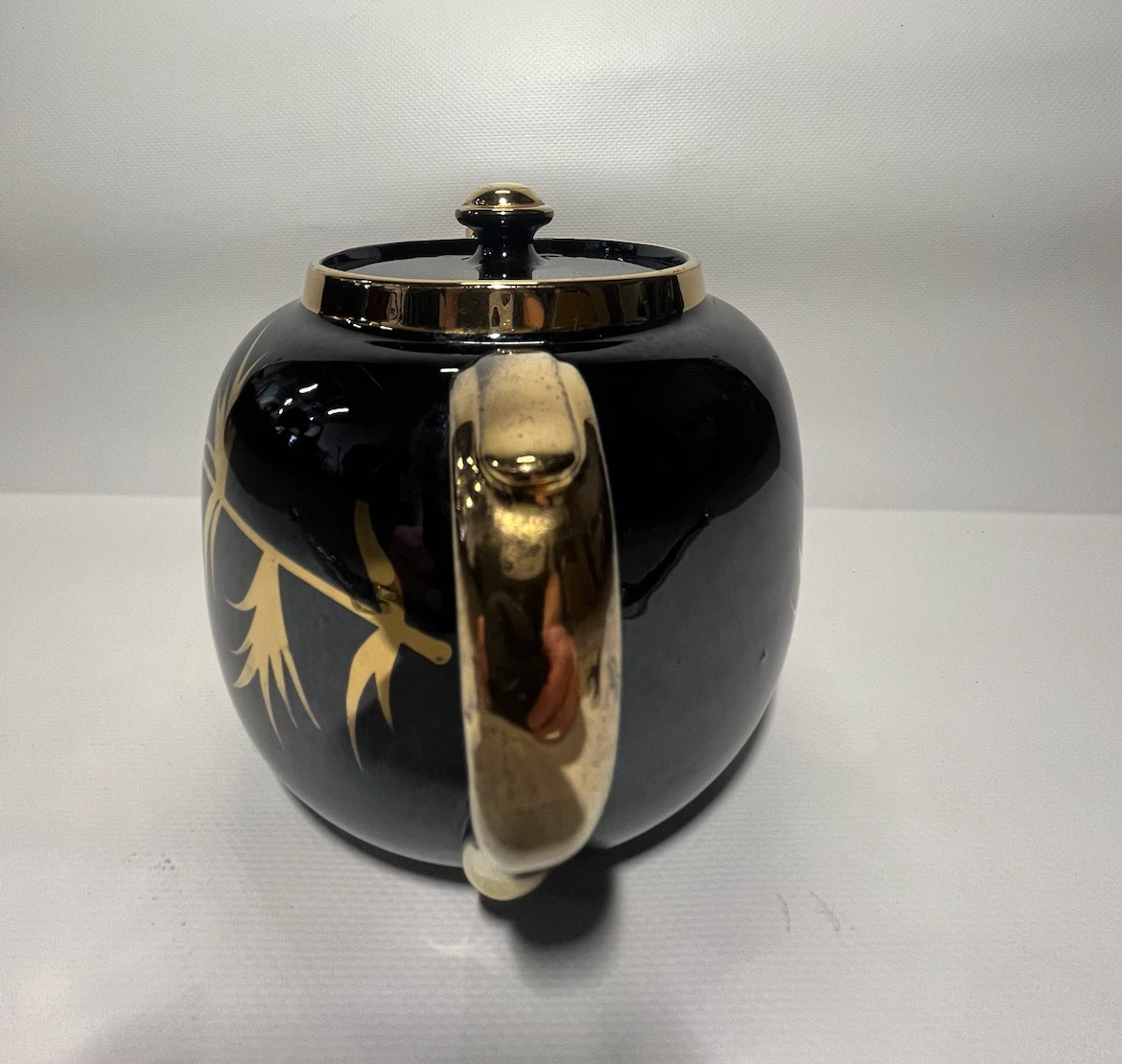 Antique Gibsons England Black and Gold Teapot - photo 4