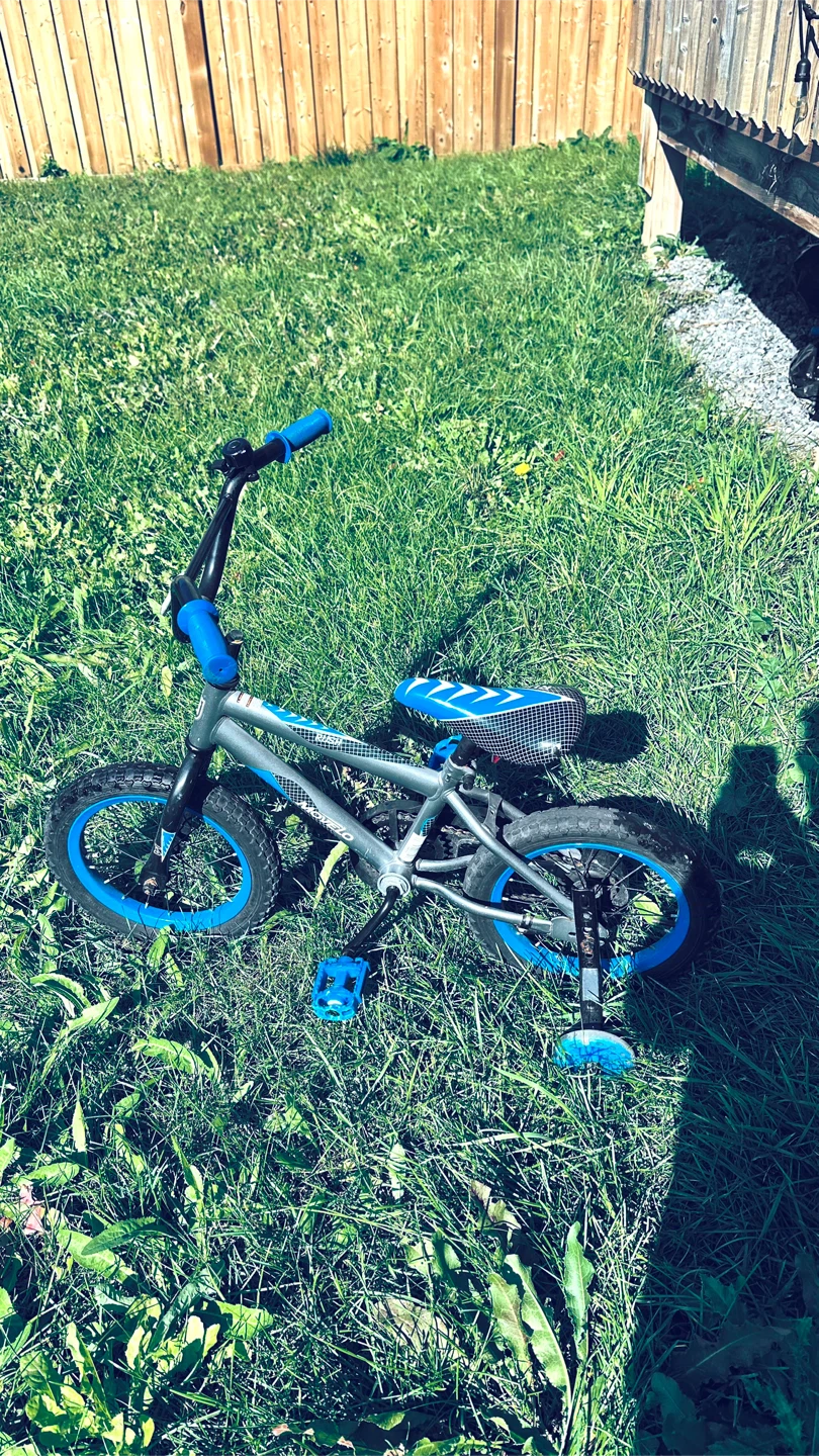 Movelo Kids Bicycle with Training Wheels - photo 3