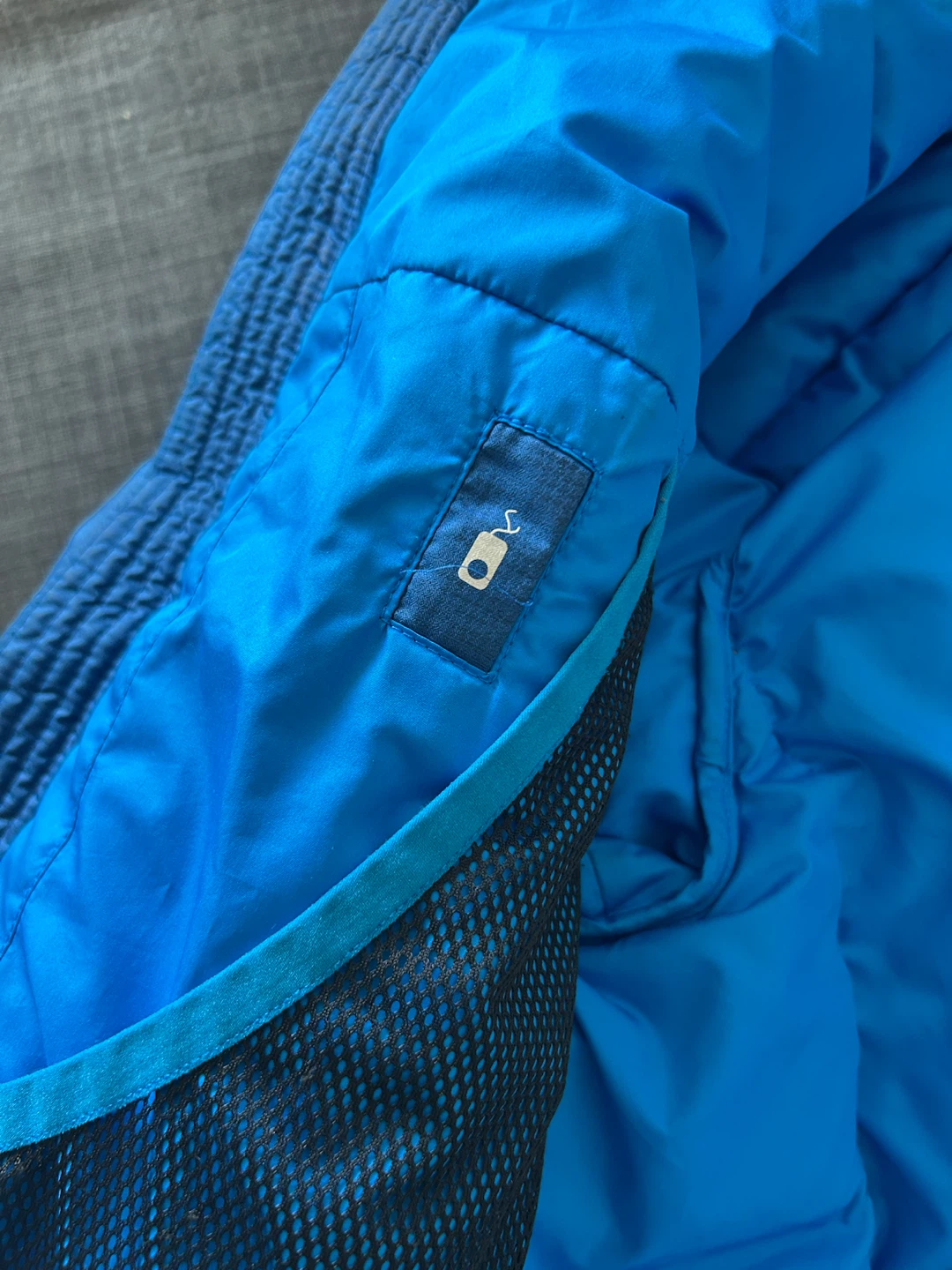 Marmot 700 Fill Down Hooded Jacket - photo 4