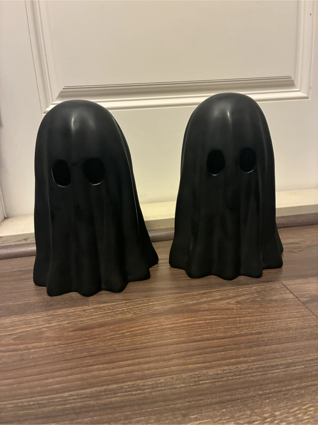 Black ghost with lights