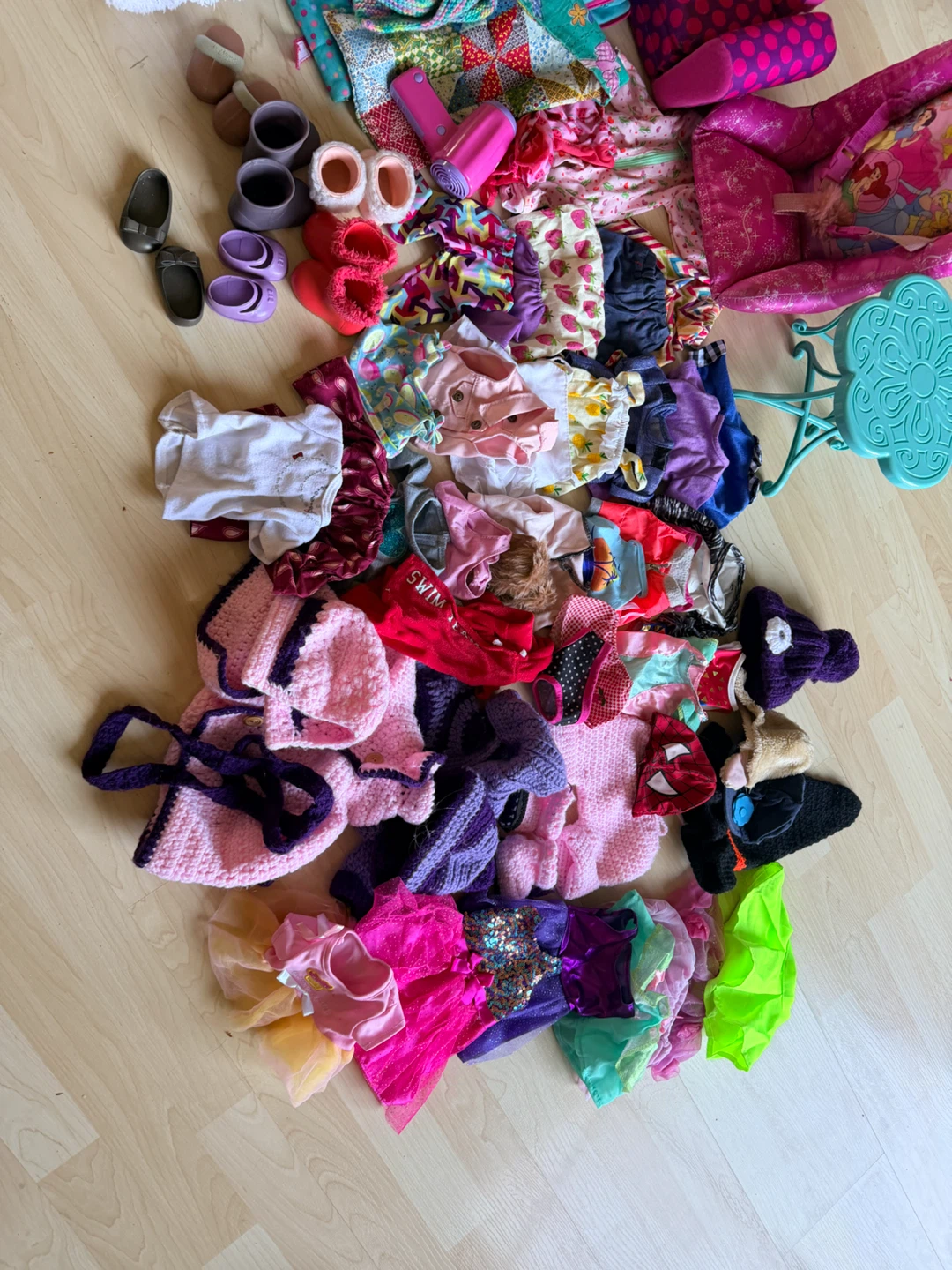 Variety of doll clothes and some furniture - photo 2