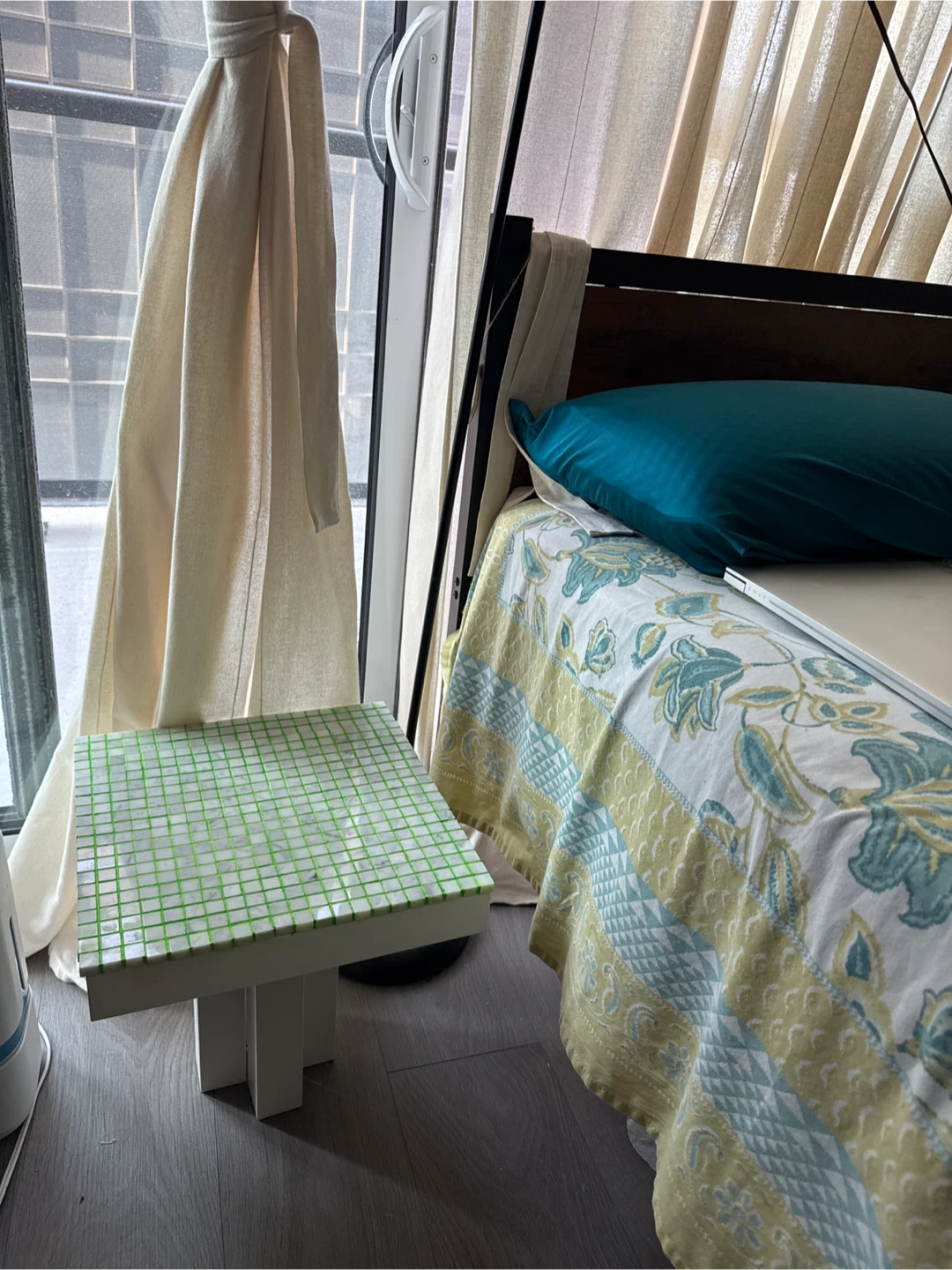Boho style Tiled marble Side Table with Green Grout - photo 4
