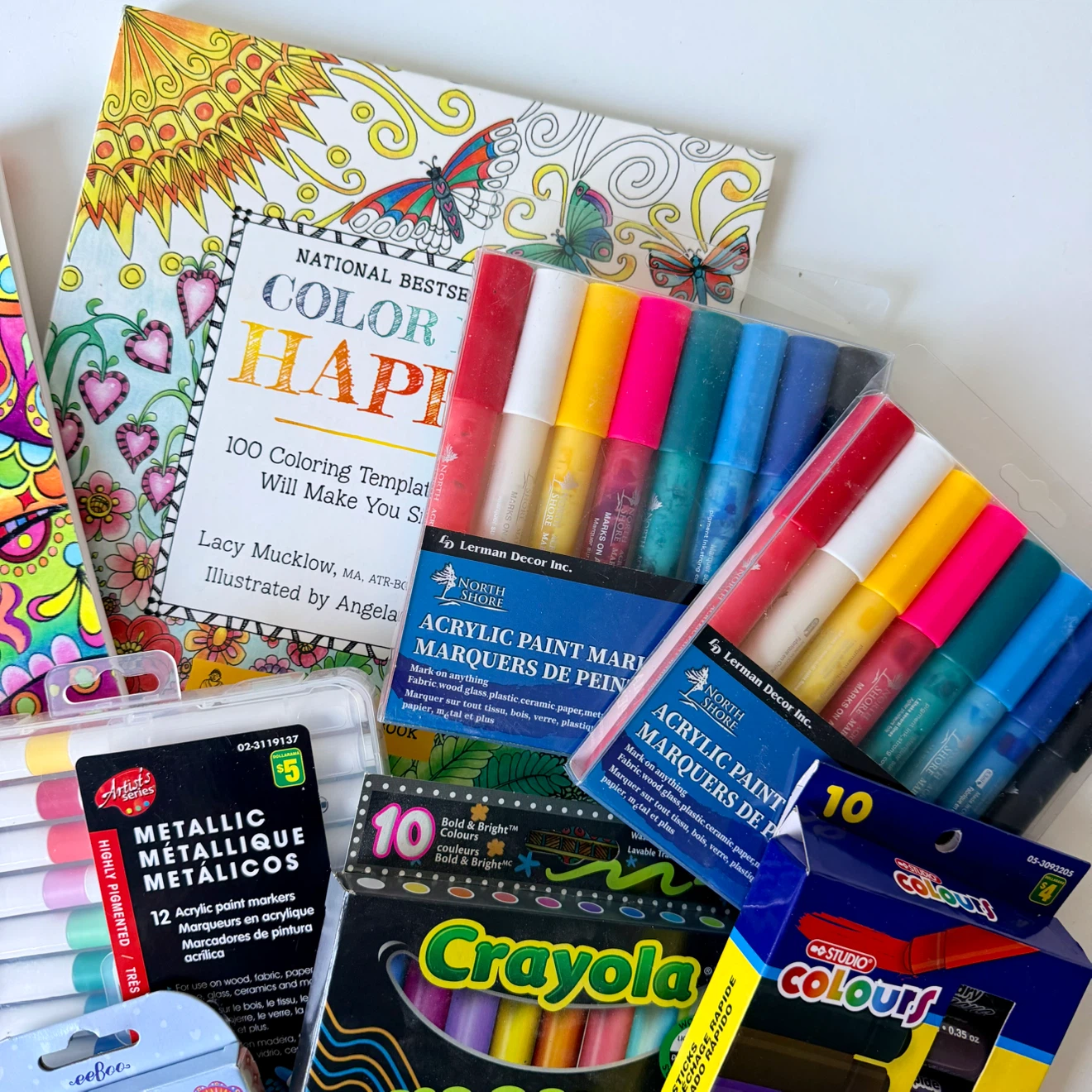 Artist’s Colouring Supplies Lot - photo 3