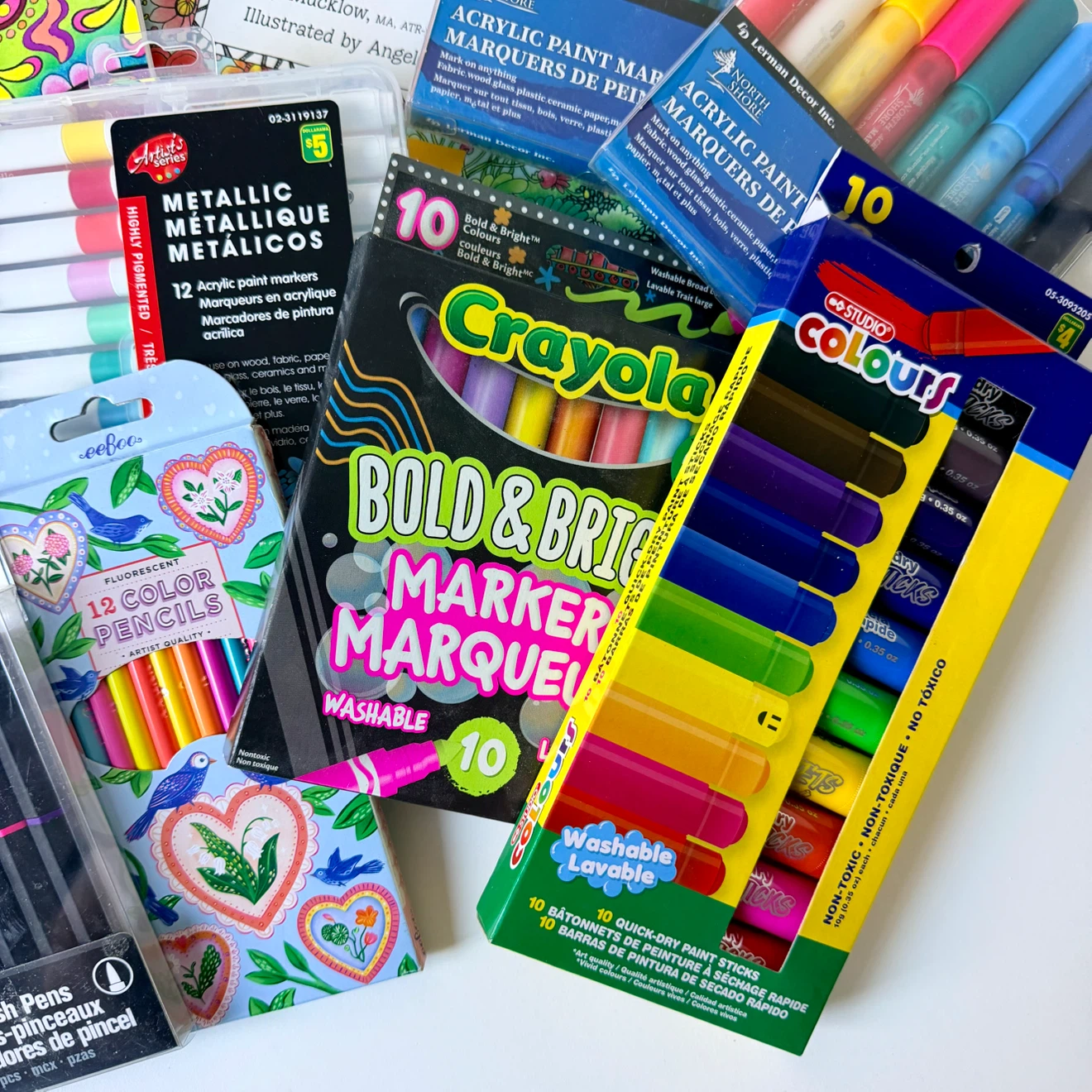 Artist’s Colouring Supplies Lot - photo 4