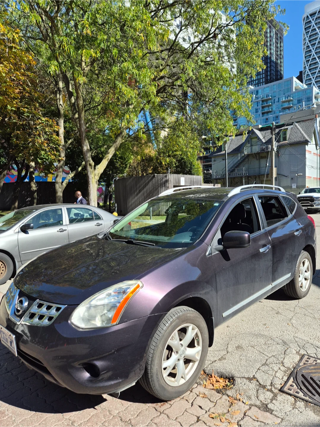 2011 Nissan Rogue SV AWD - photo 2