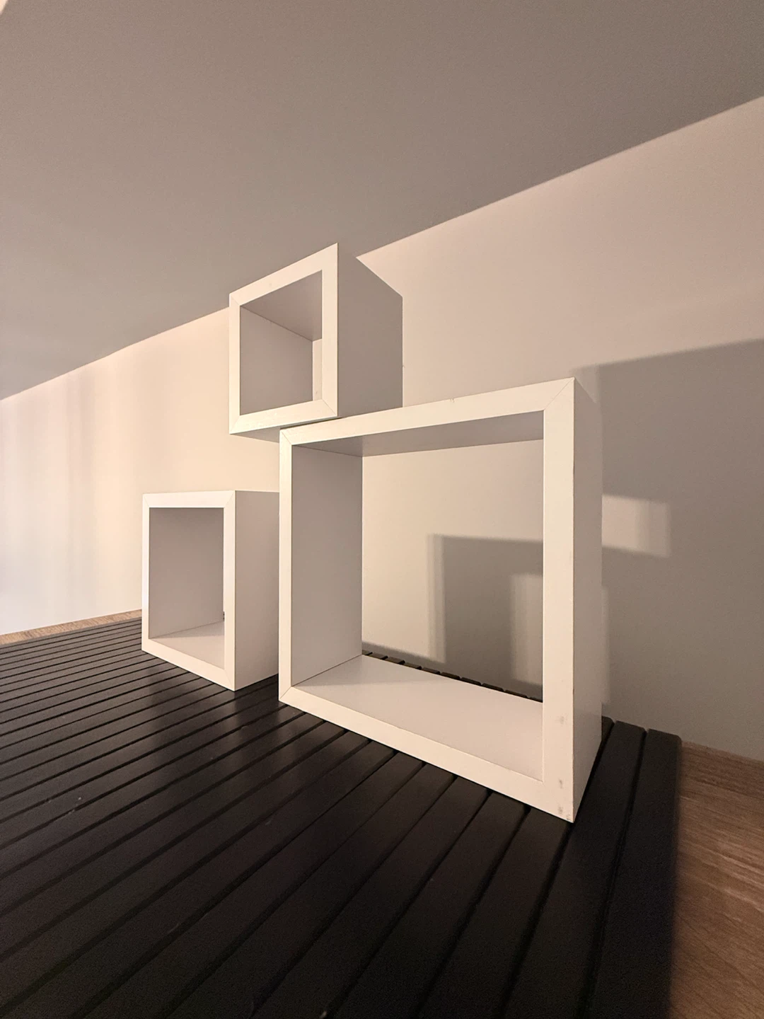BRAND NEW Set of 3 White Floating Cube Wall Shelves - photo 4