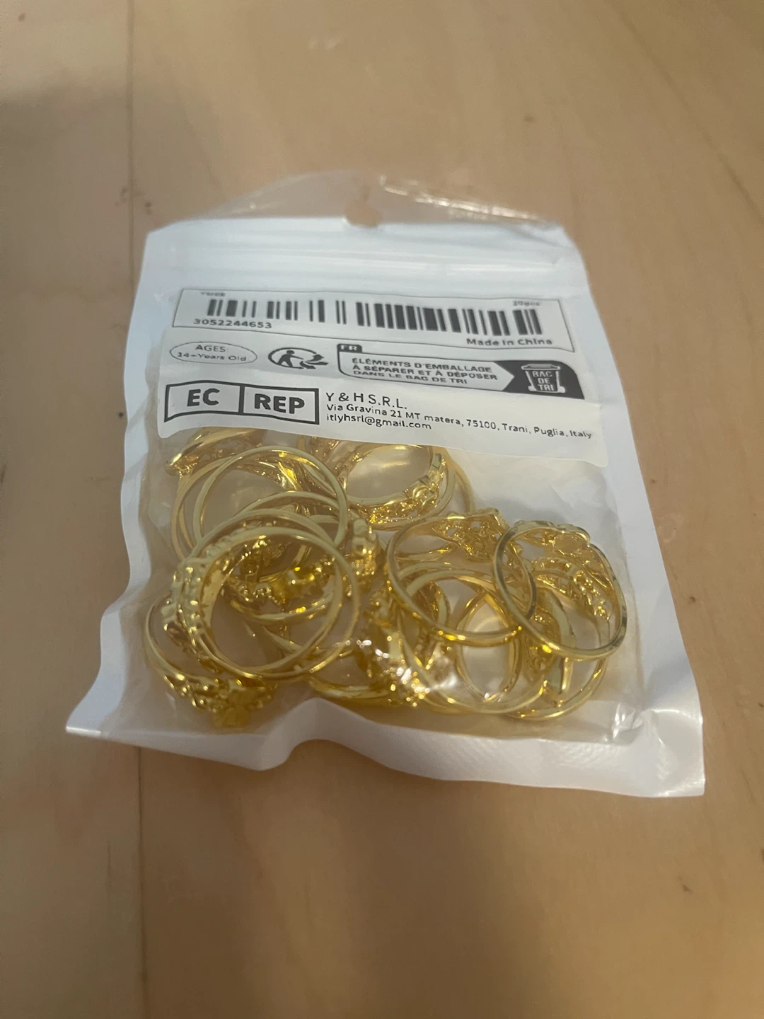 Set of 20 Gold-Tone Rings