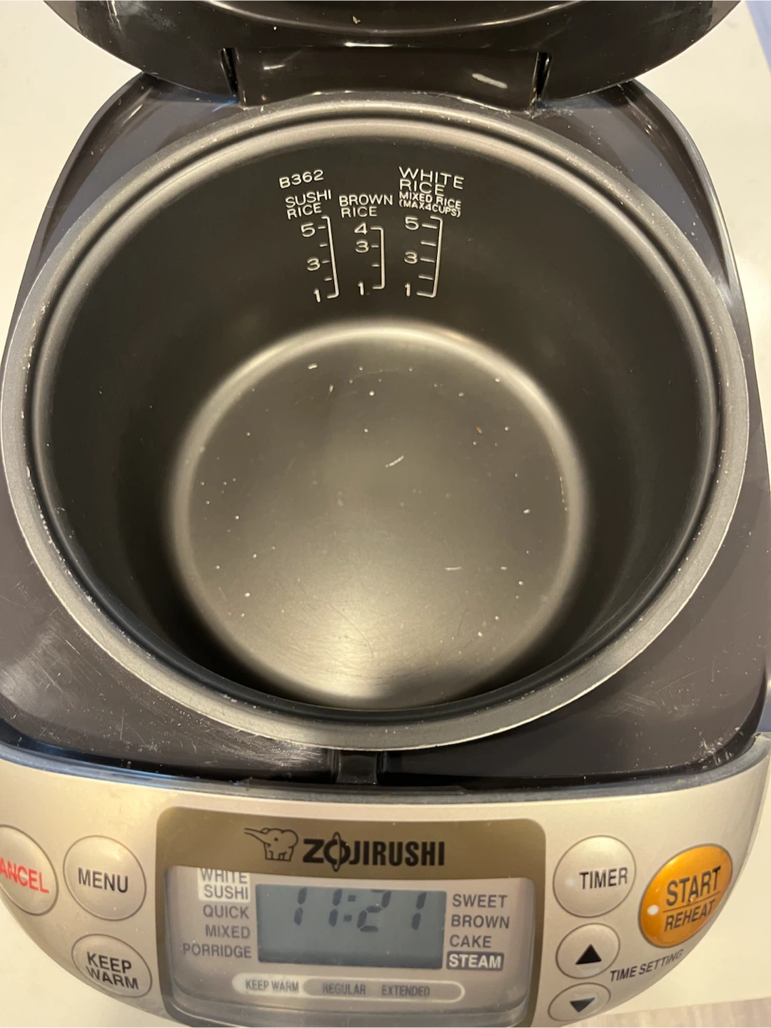 Zojirushi NS-TSC10 Rice Cooker - photo 4