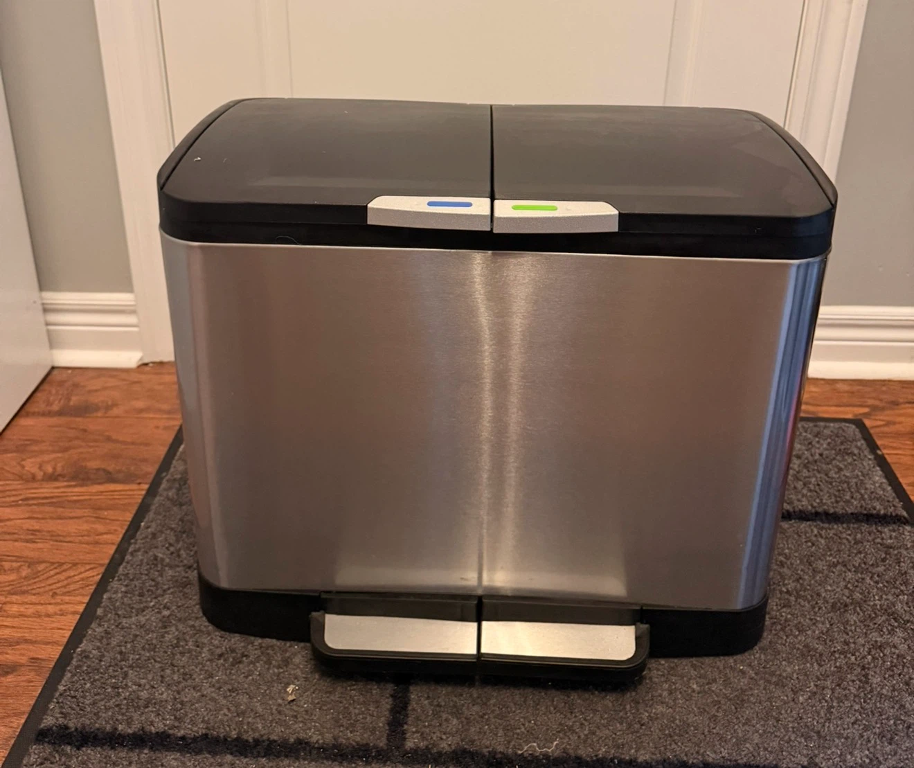NEW Stainless Steel Dual Trash/Recycling Step Bin (60L)