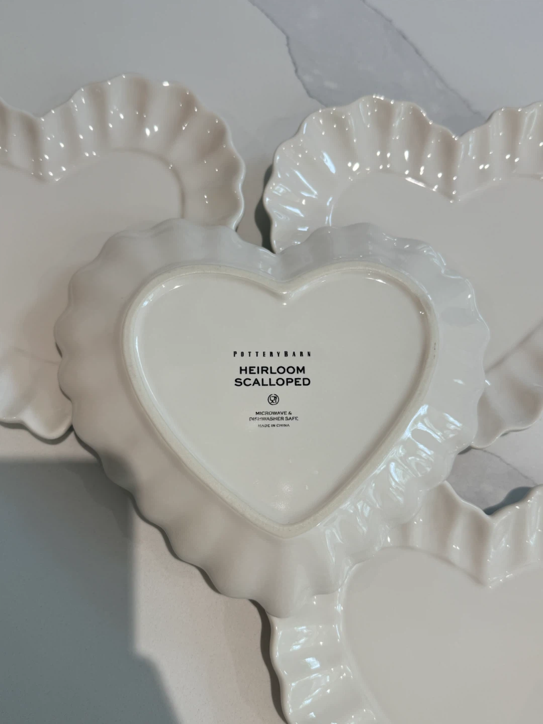 Pottery Barn Heirloom Scalloped Heart Plates – Set of 4 - photo 4