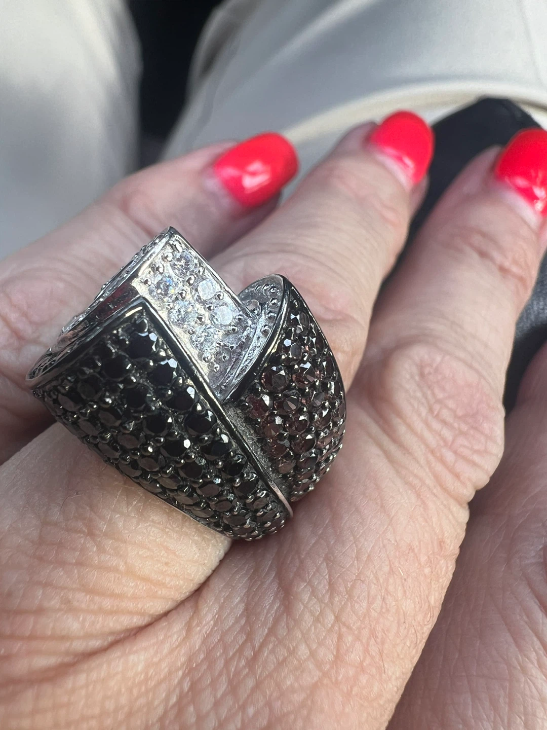 925 Sterling Silver Black and White Crystal Ring