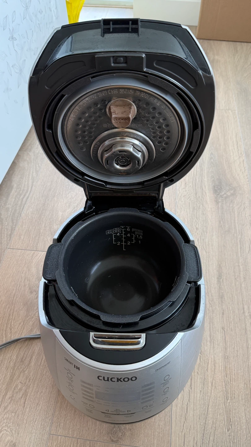 Cuckoo IH Pressure Rice Cooker DHSR0609F - photo 3