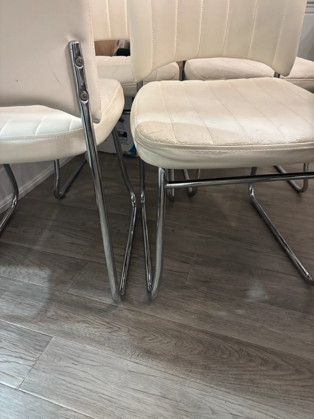 Set of 4 White Dining Chairs