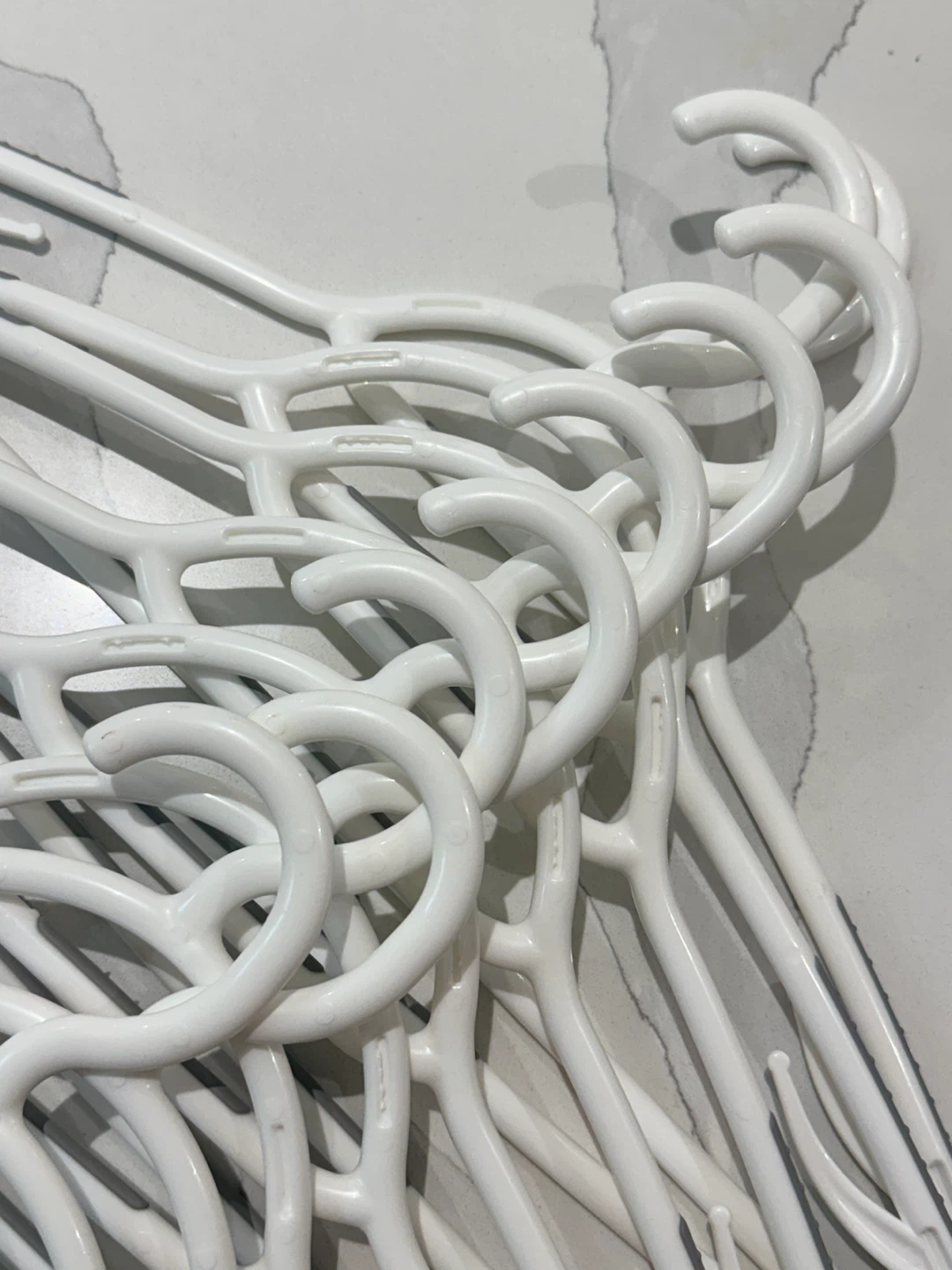 White Plastic Clothes Hangers with Clips – 19 Hangers + 19 Hooks - photo 4