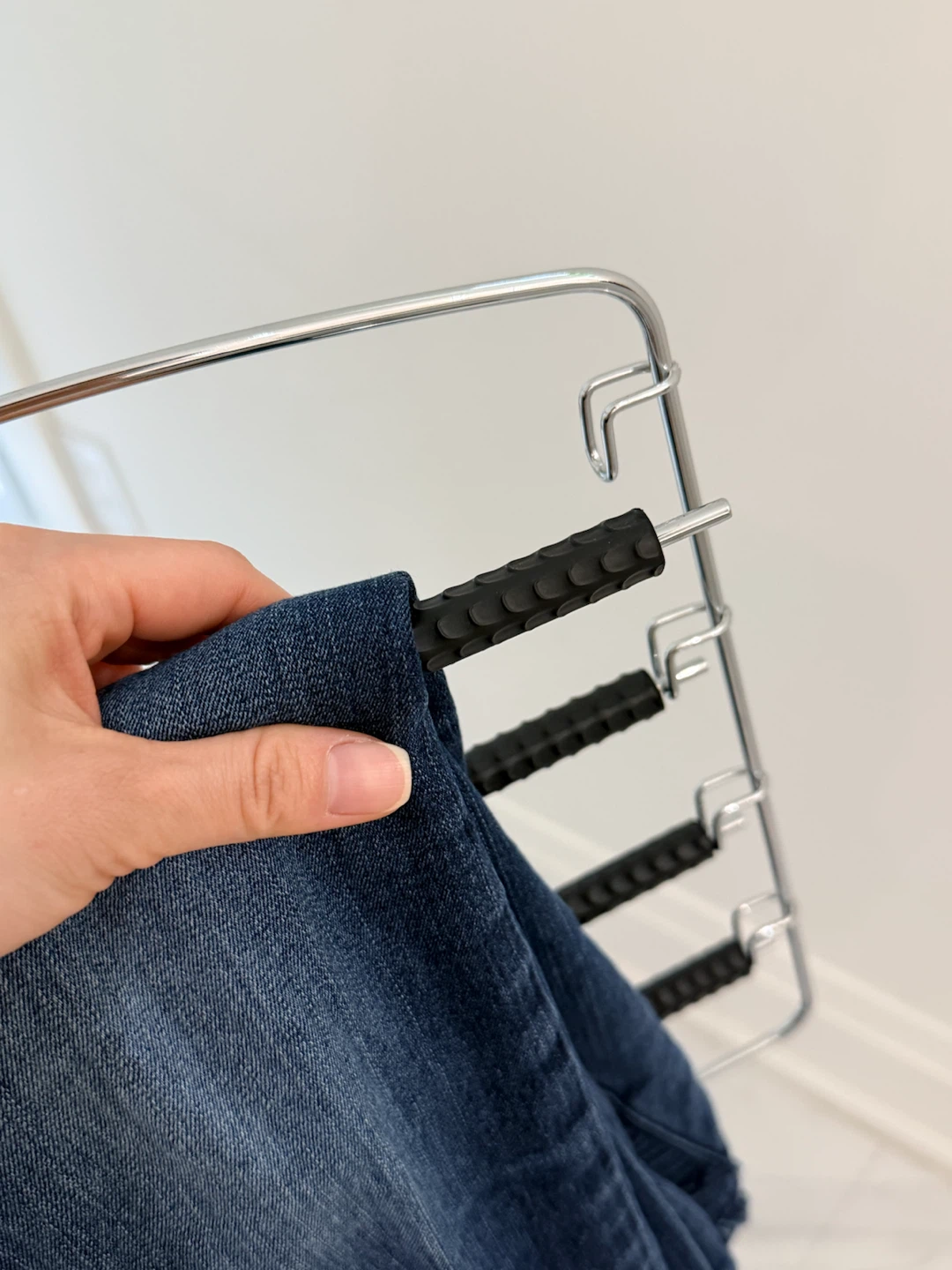 Set of 2 Multi-Layer Pant Hangers - photo 4