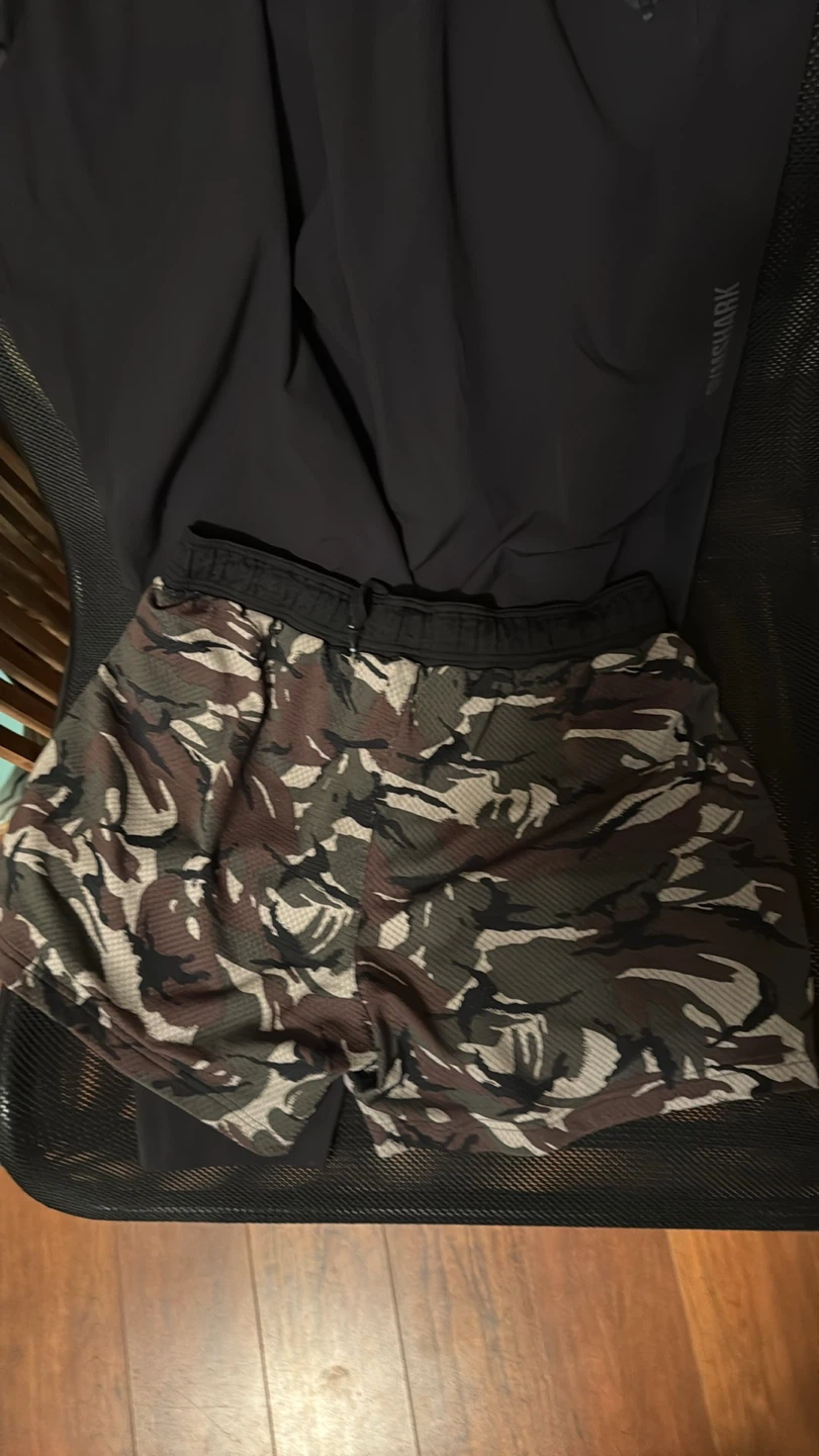 Men’s Large Gymshark Lifting Club Camo Shorts - photo 2