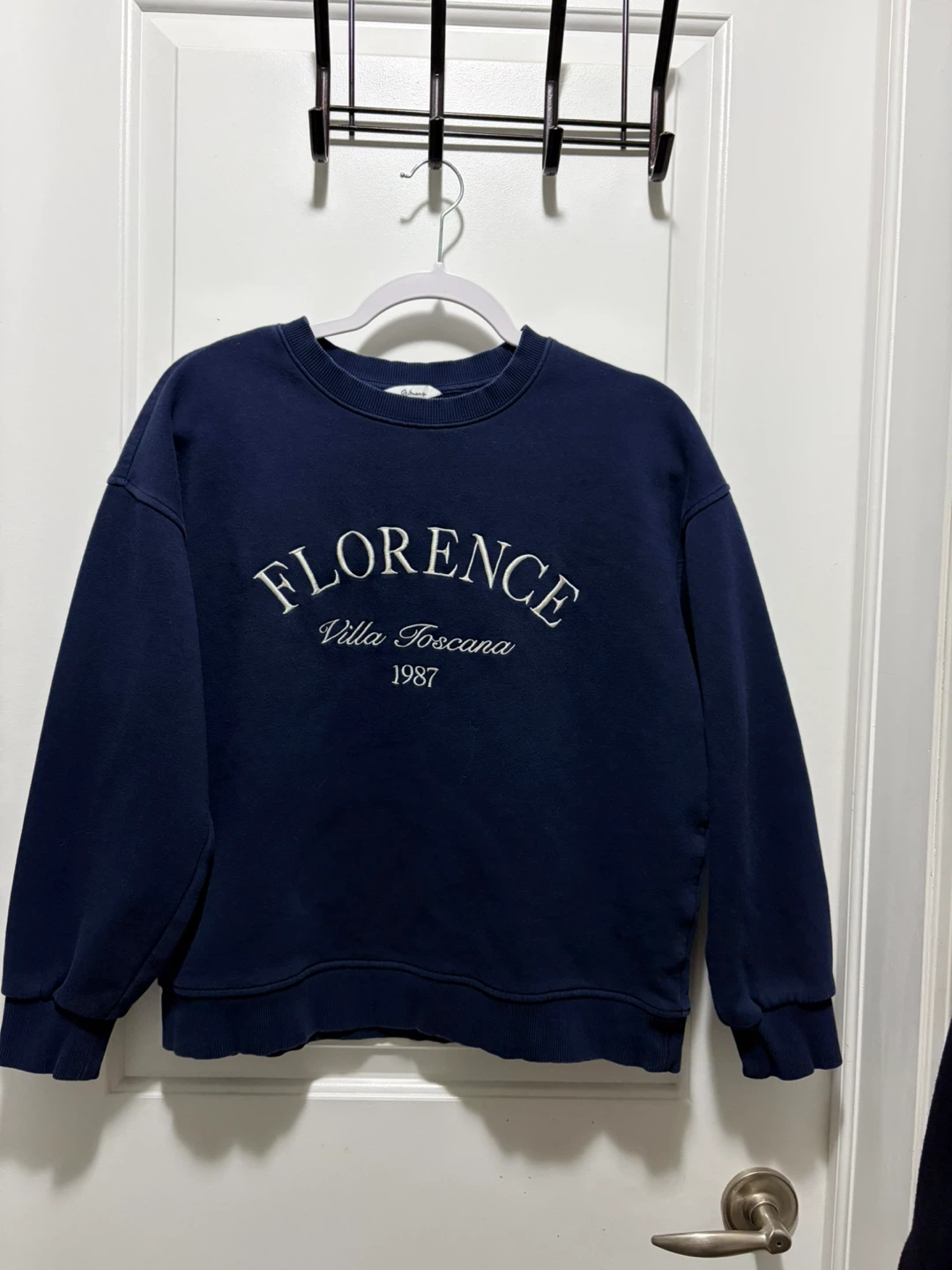 Reitmans Florence Villa Toscana Navy Crewneck Sweatshirt