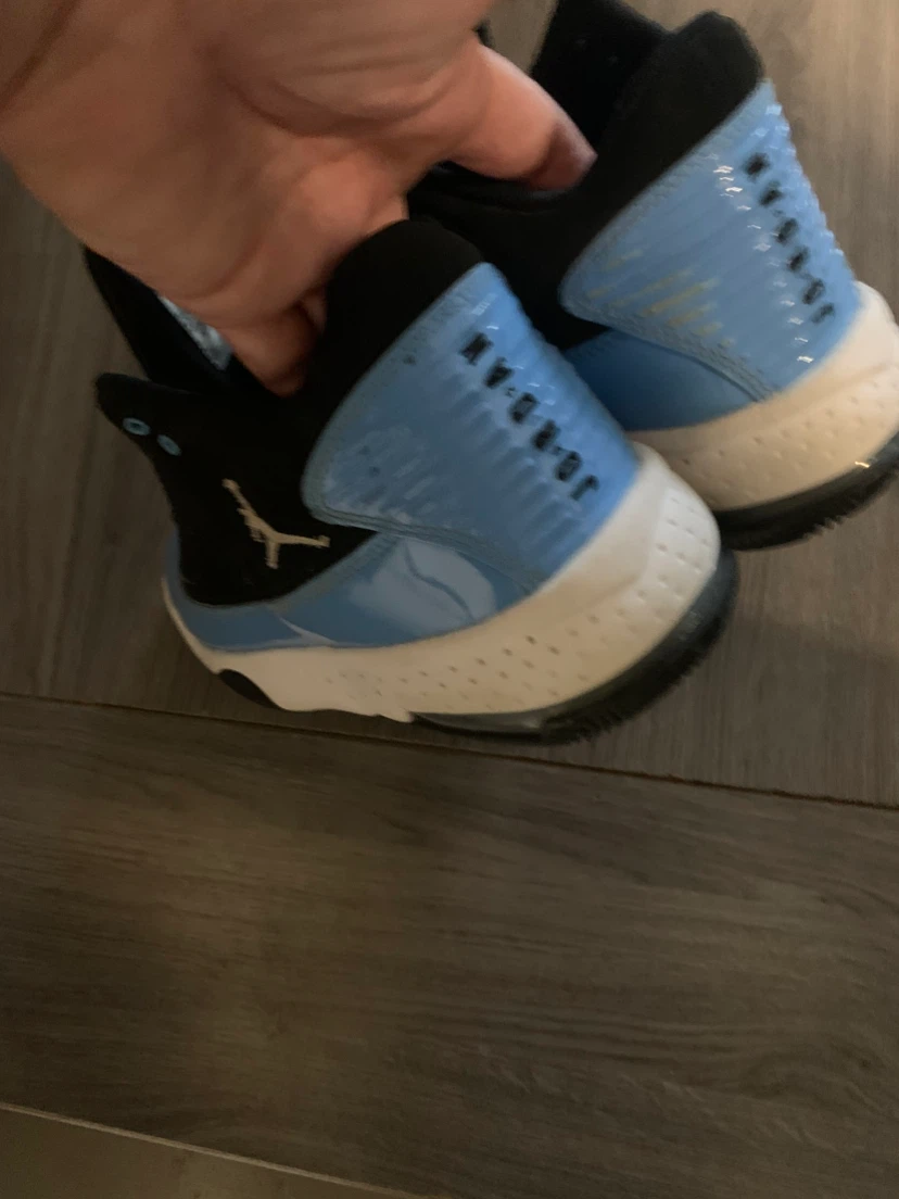 Jordan Sneakers Light Blue and Black - photo 5