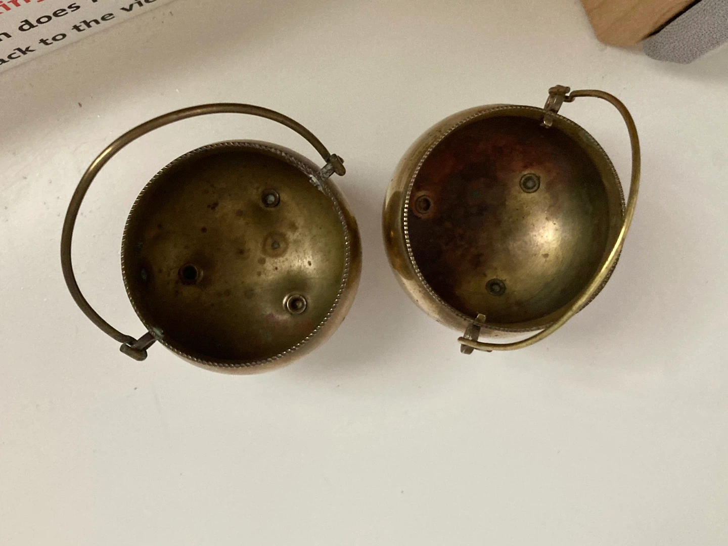 Pair of little vintage brass cauldrons - photo 3