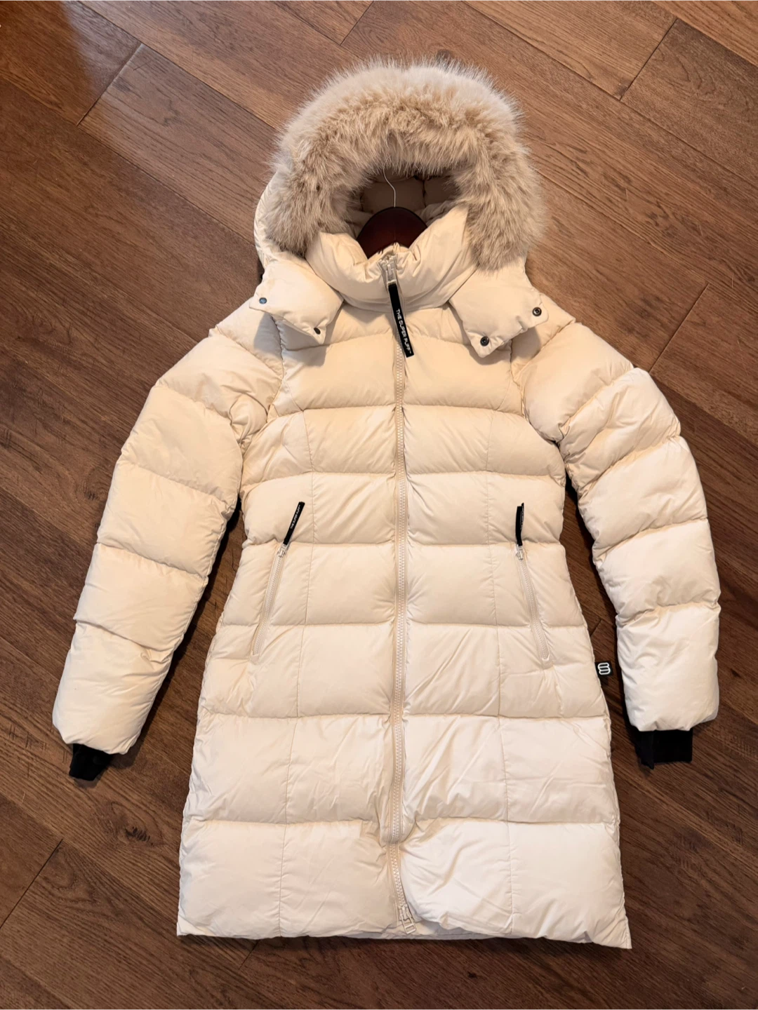 Brand New Aritzia The SuperSnug Puff in Off-White (size M) - photo 5