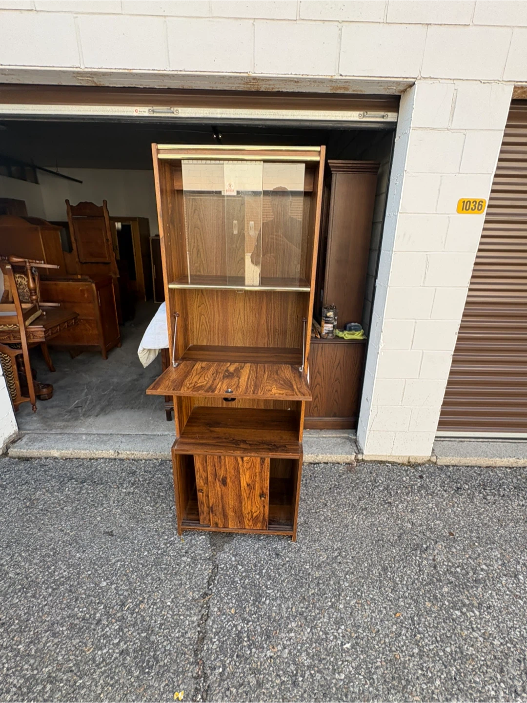 Free delivery used Vintage Mid-Century Modern Bar Cabinet - photo 5