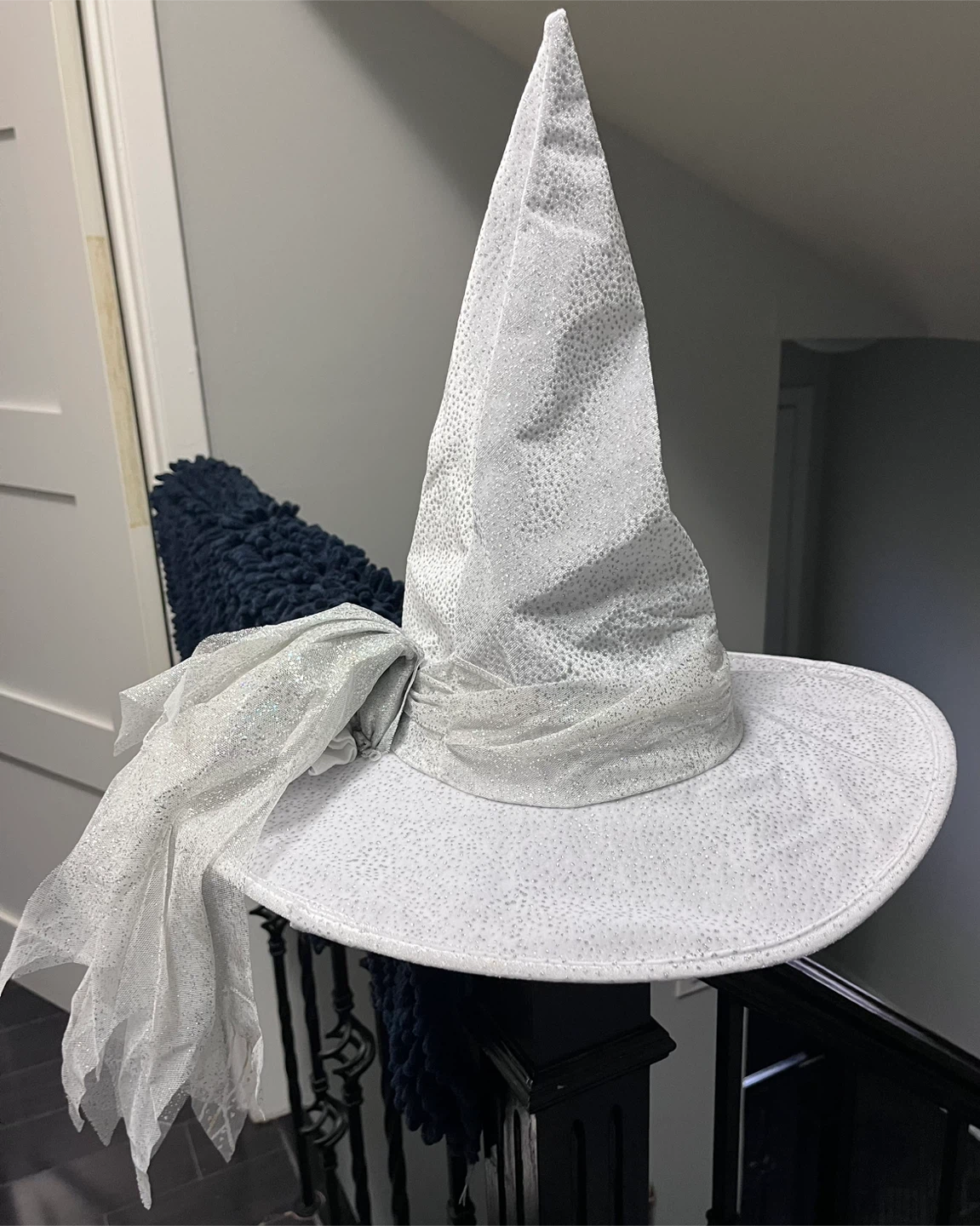 Spirit Halloween Wintery Witch Costume - Child - photo 4