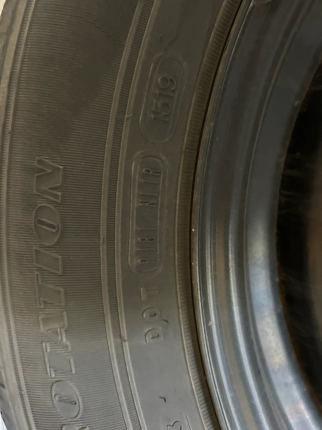 Goodyear WinterCommand Tire 235/65R17 - photo 5