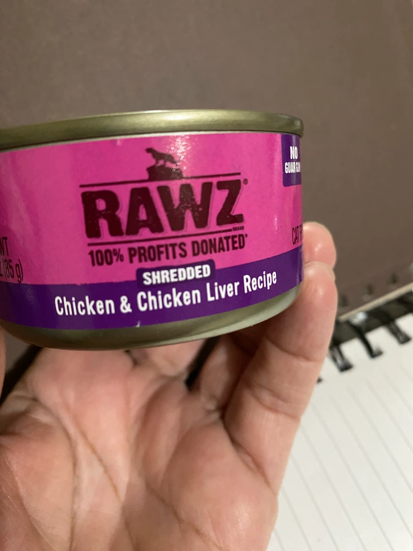 7 cans of Rawz Shredded Chicken & Chicken Liver Cat Food