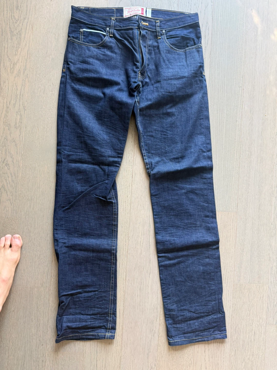 Mens 32/30 Flint & Tinder Selvedge straight cut Denim Jeans