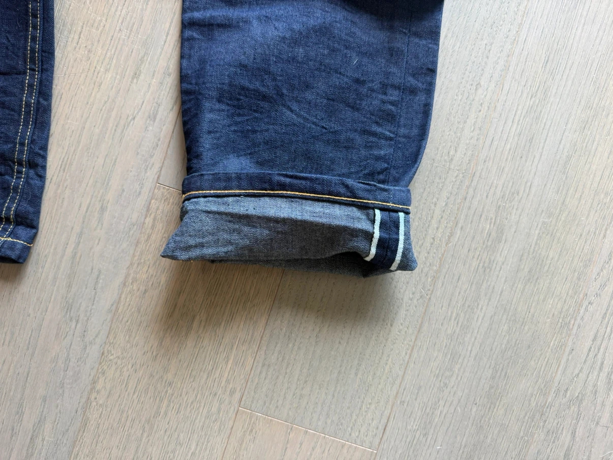 Mens 32/30 Flint & Tinder Selvedge straight cut Denim Jeans - photo 5