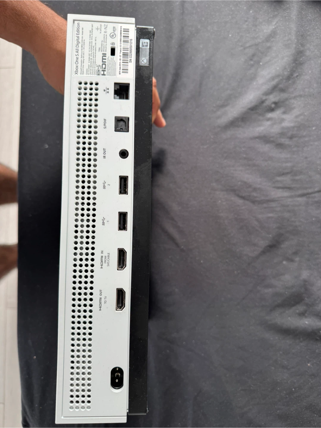 Xbox One S All-Digital Edition Console - photo 4