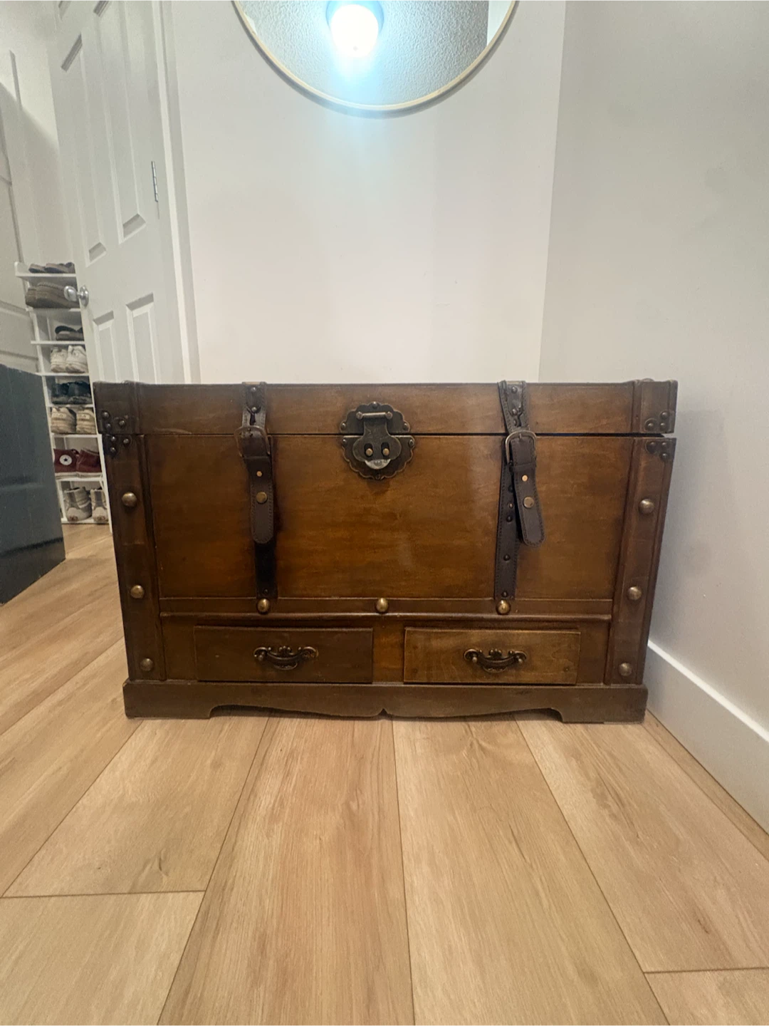Vintage Style Wooden Storage Chest - photo 3