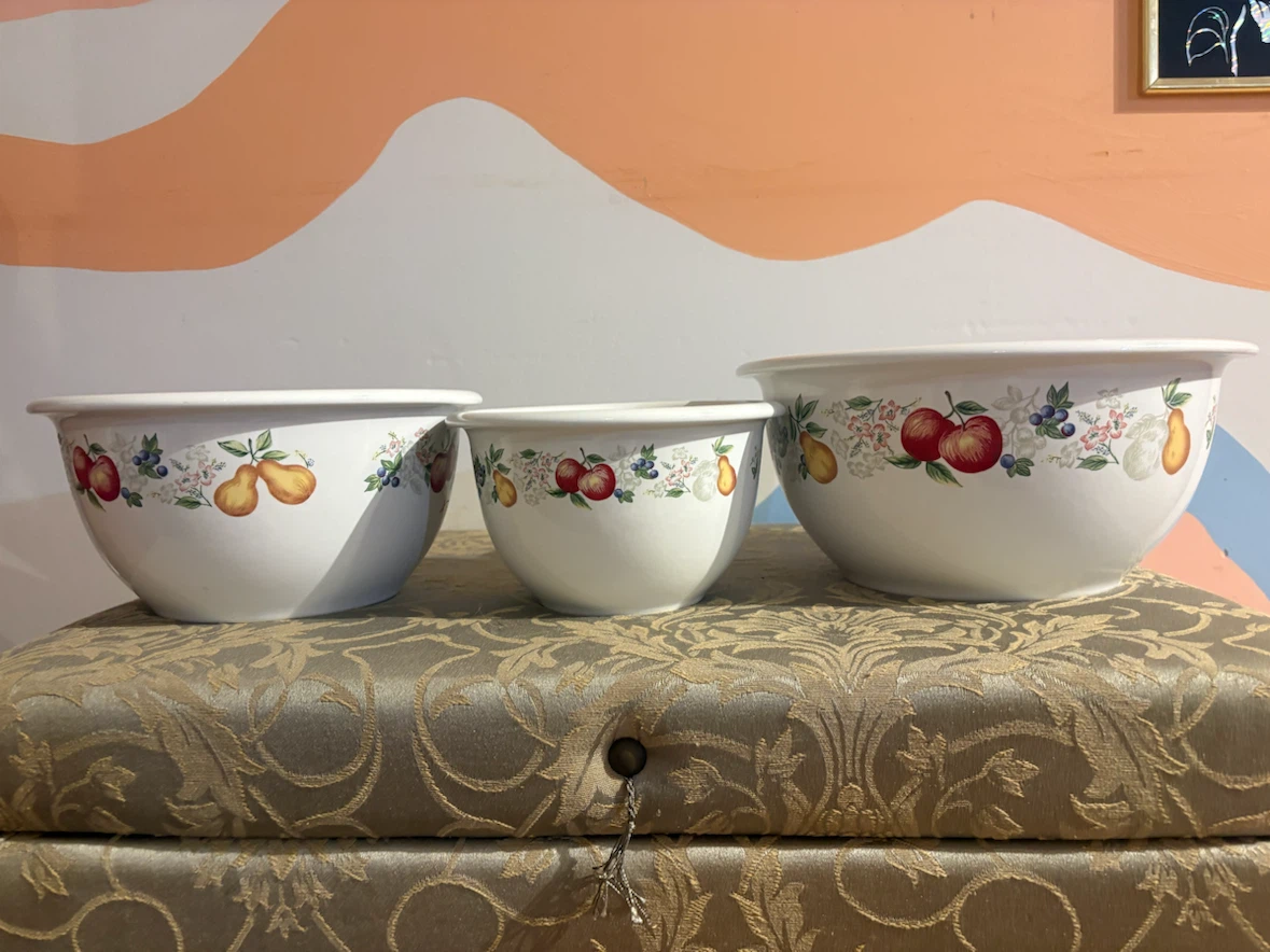 Set of 3 Corelle coordinates Fruit Pattern Mixing Bowls