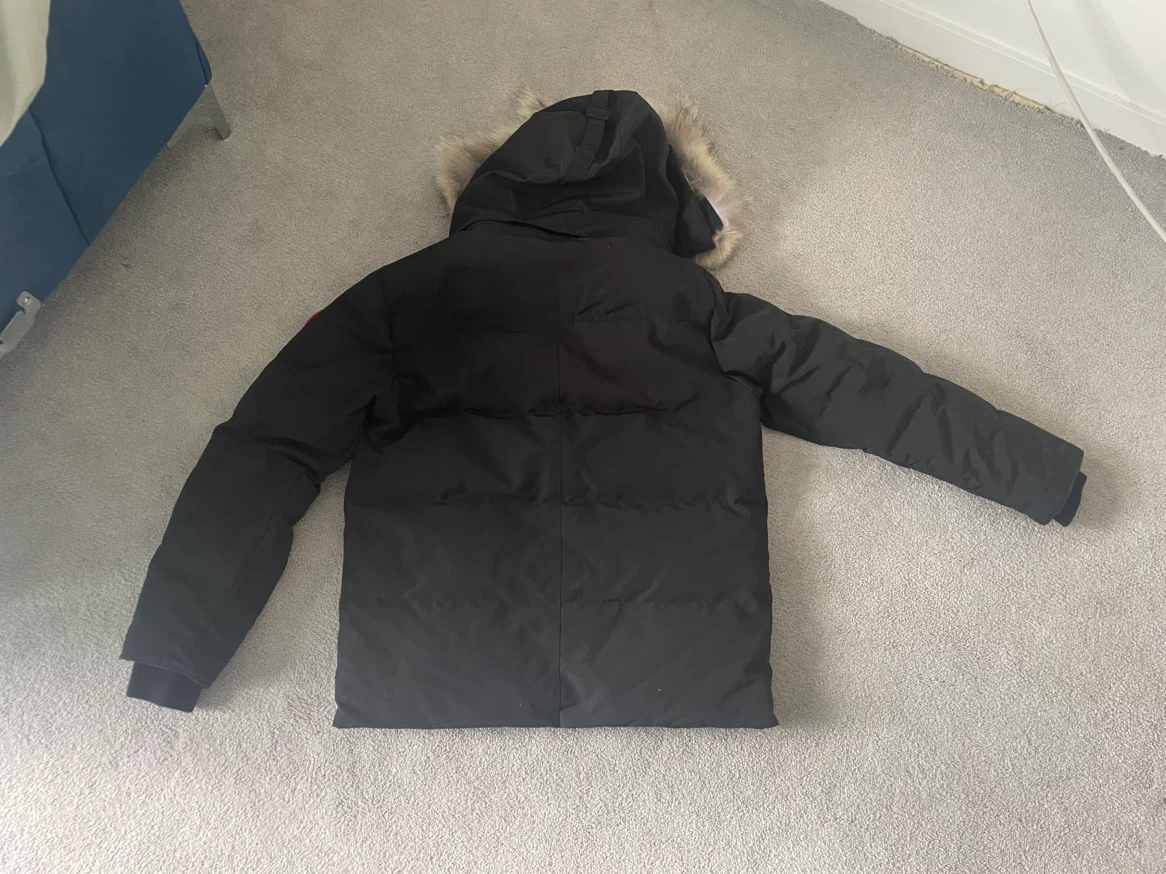 Canada Goose Parka Jacket with Fur Hood – Size S/P (Black) - photo 2