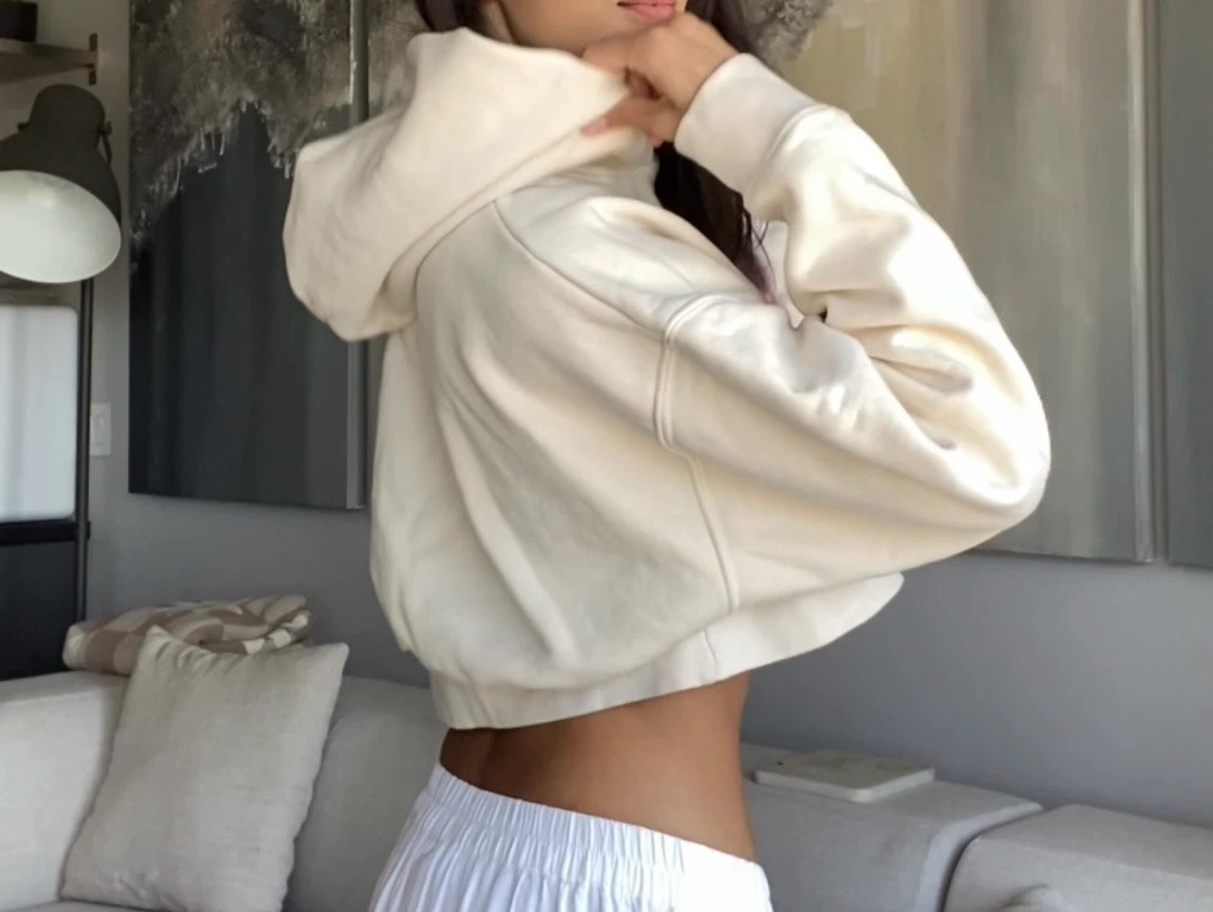 New! Cropped Hoodie Premium 80% cotton (reg $110) - photo 3