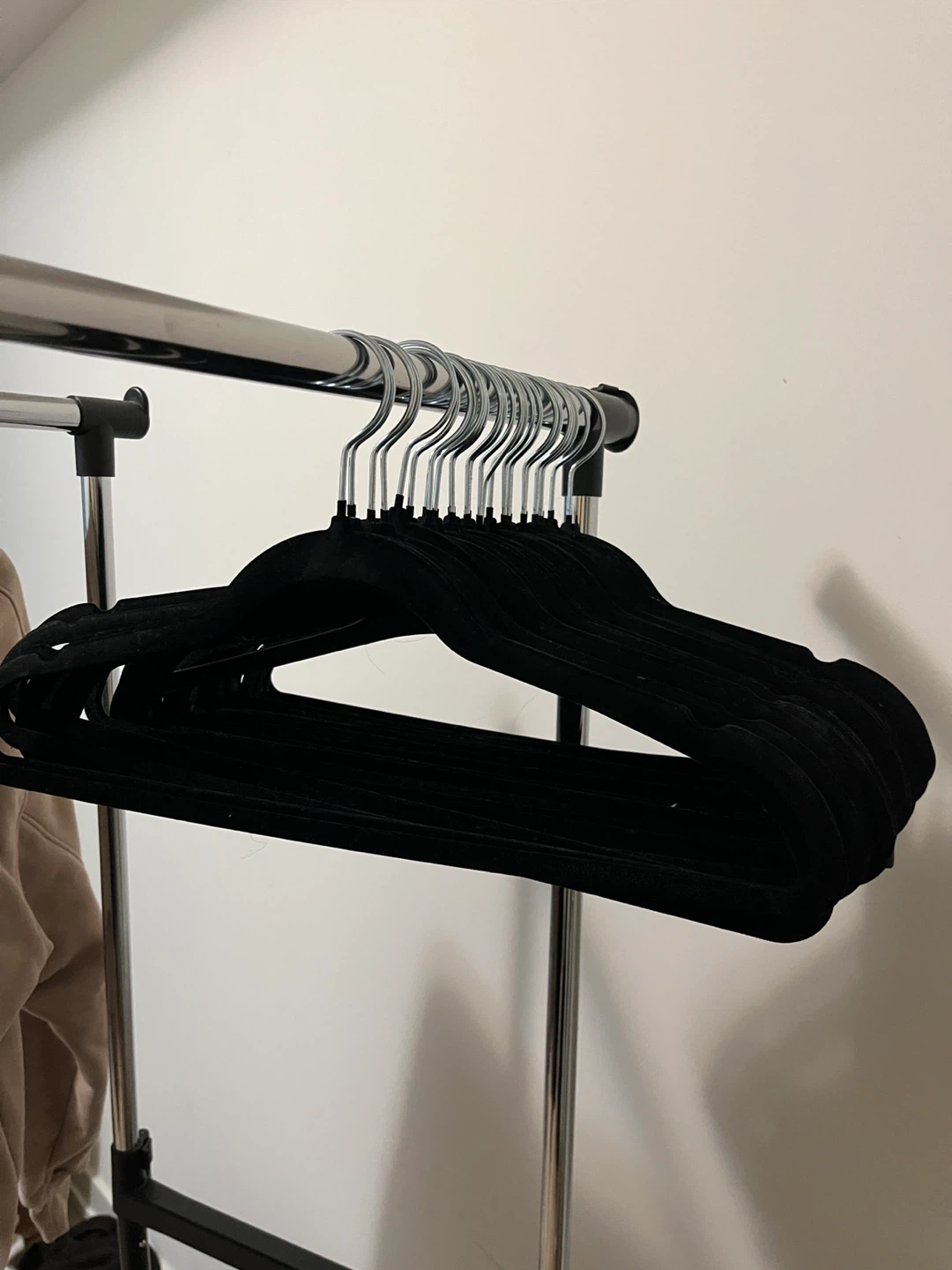 50pcs Black Velvet Non-Slip Clothes Hangers