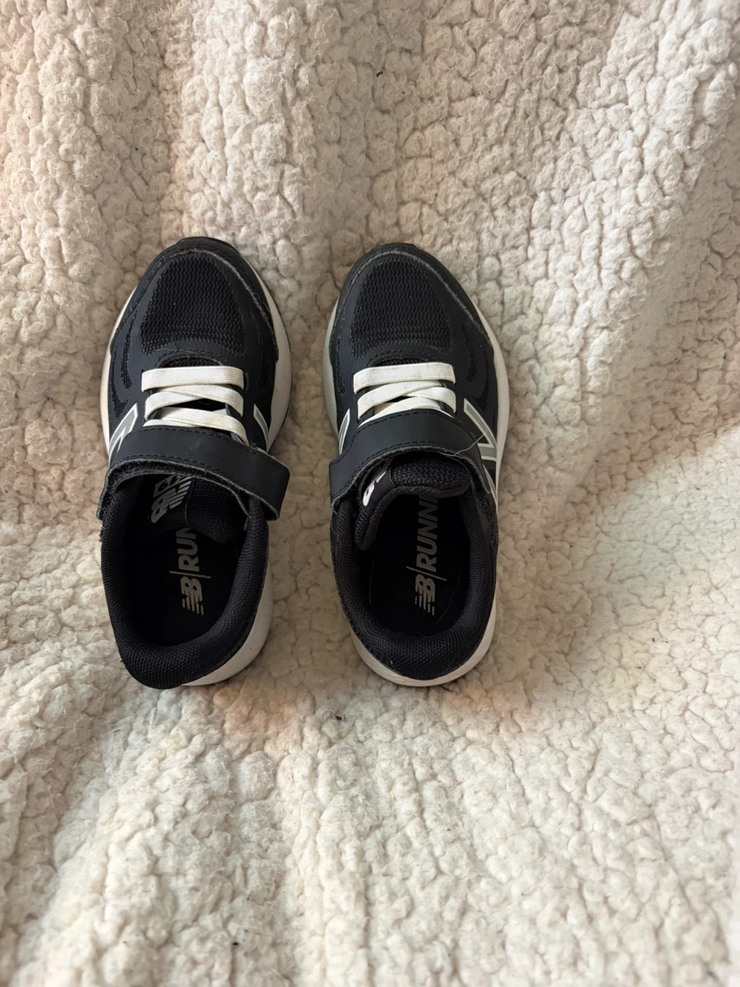 New Balance 519 Kids Running Shoes Black Size 11 - photo 2