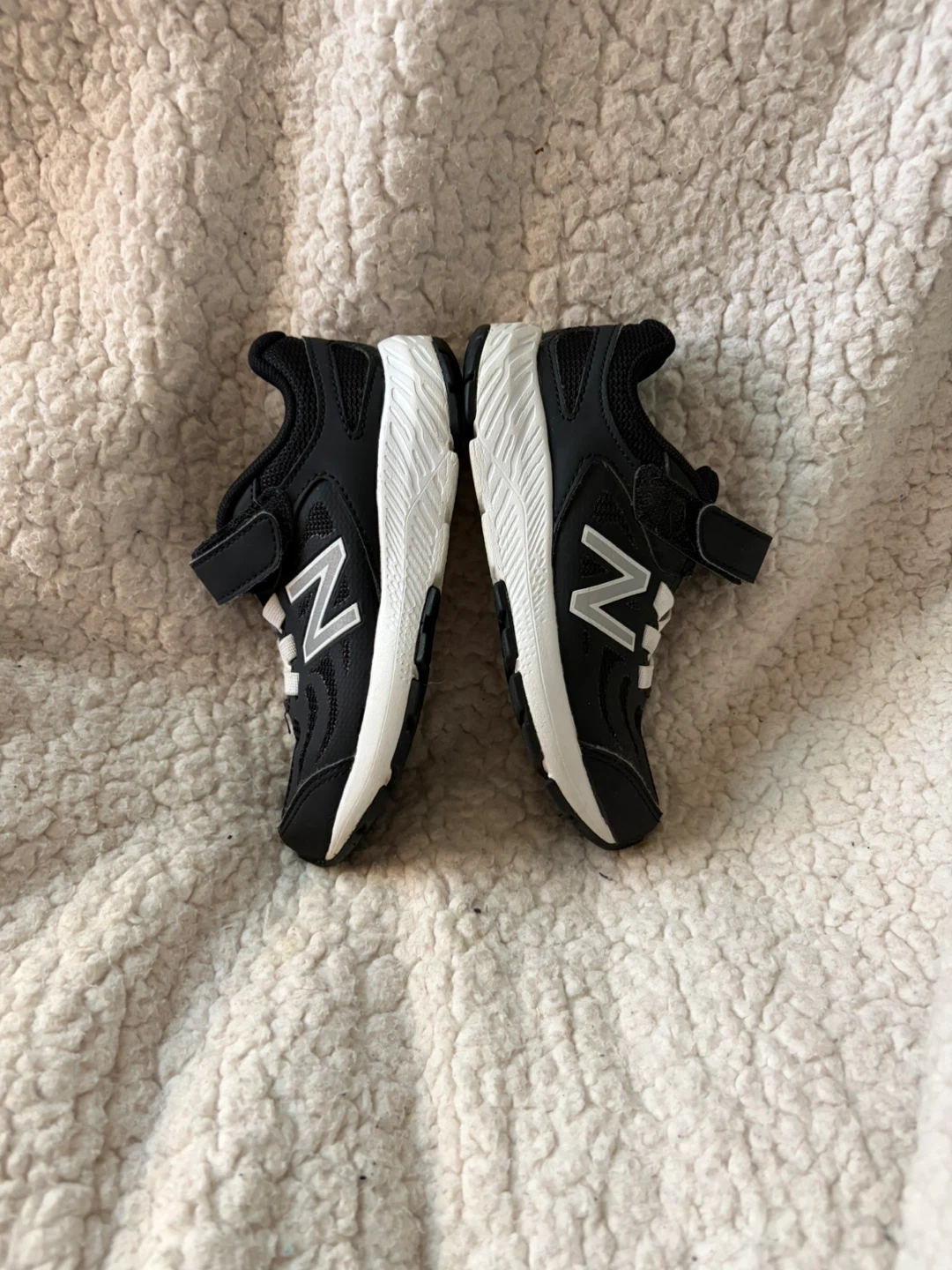 New Balance 519 Kids Running Shoes Black Size 11 - photo 3