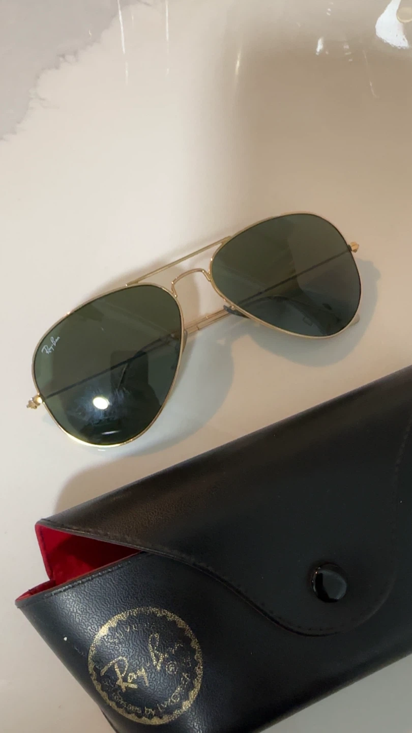 Ray-Ban Aviator Sunglasses with Case