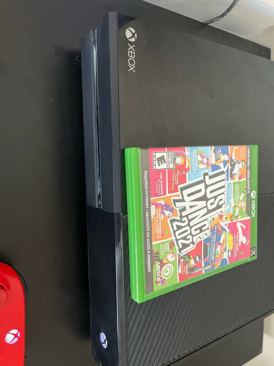 Xbox One Console with Two Controllers and Just Dance 2021 - photo 5